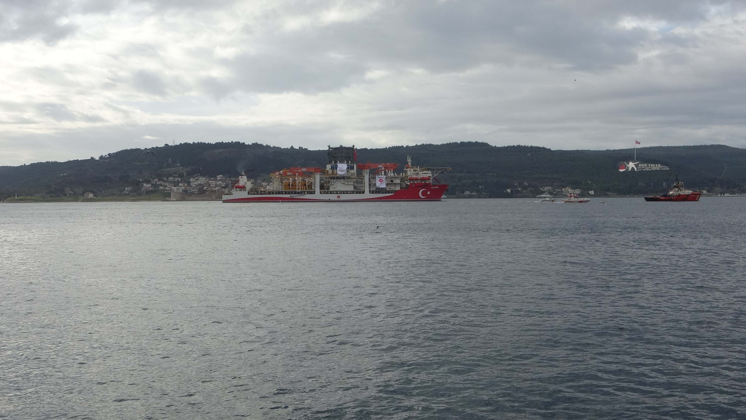 Yıldırım Gemisi Güvenlik Eşliğinde