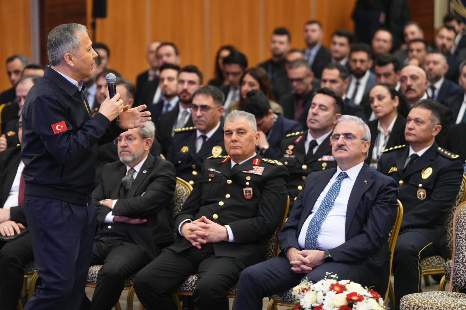 İçişleri Bakanı Ali Yerlikaya uyuşturucu ile mücadele toplantısı