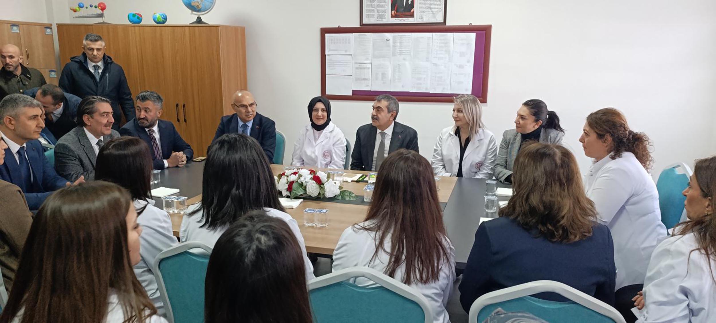 Karne dağıtım töreni