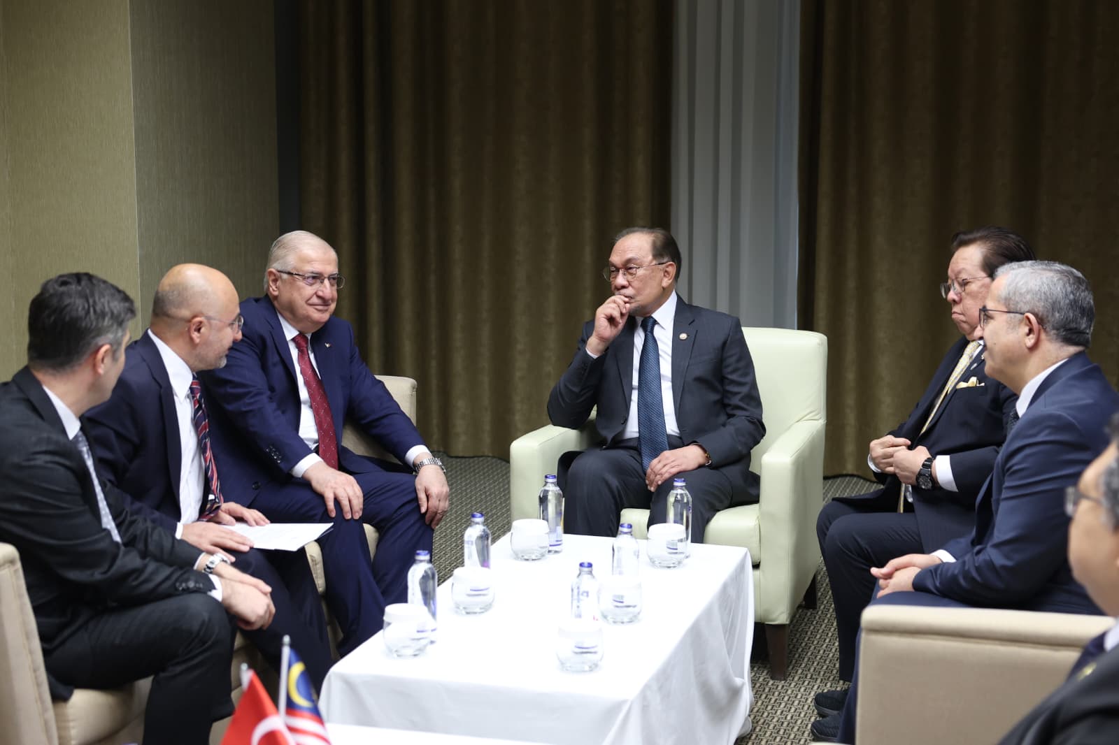 Malezya Başbakanı Enver İbrahim SETA konferansı