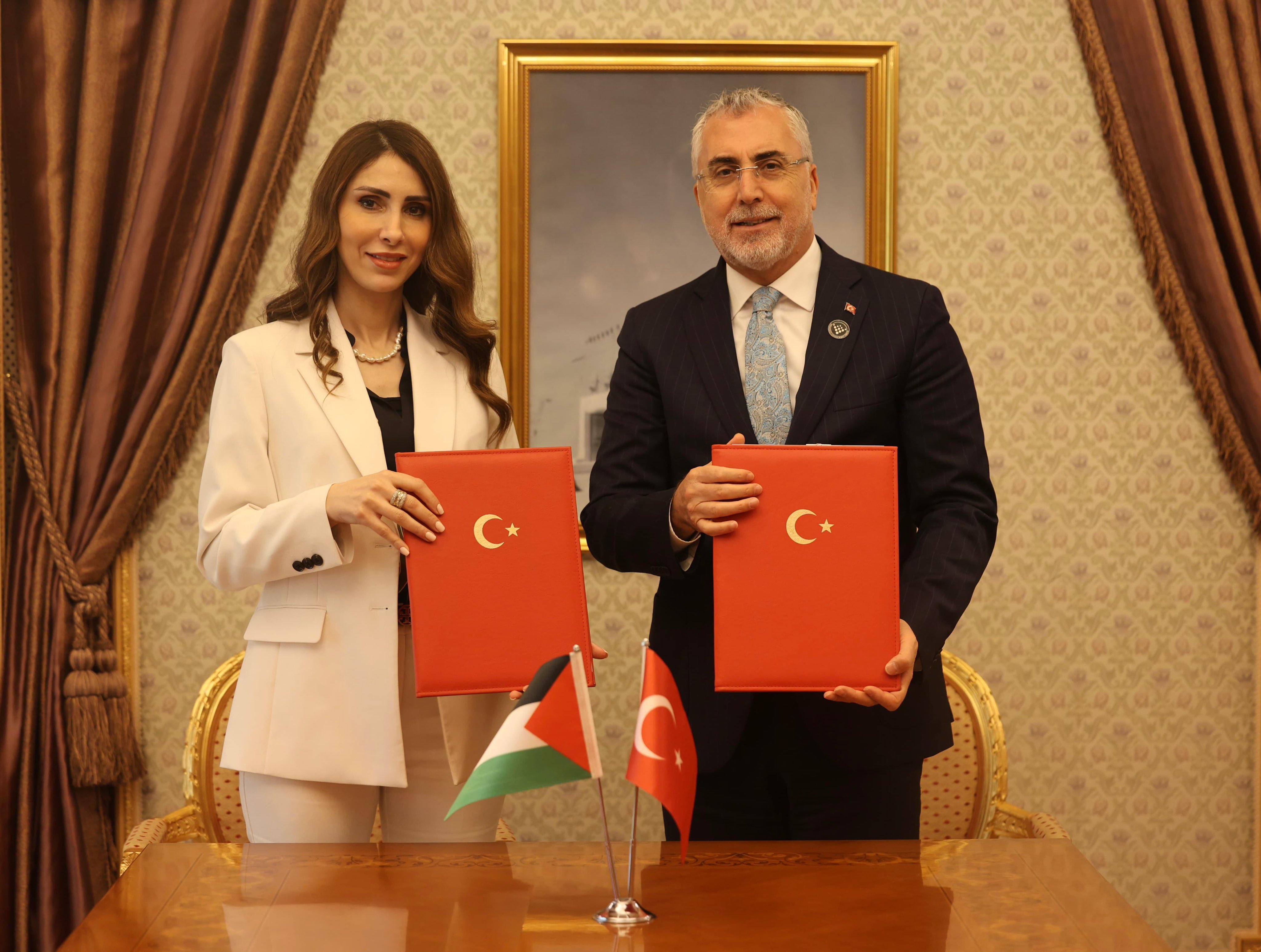 Vedat Işıkhan Diplomatik Görüşme