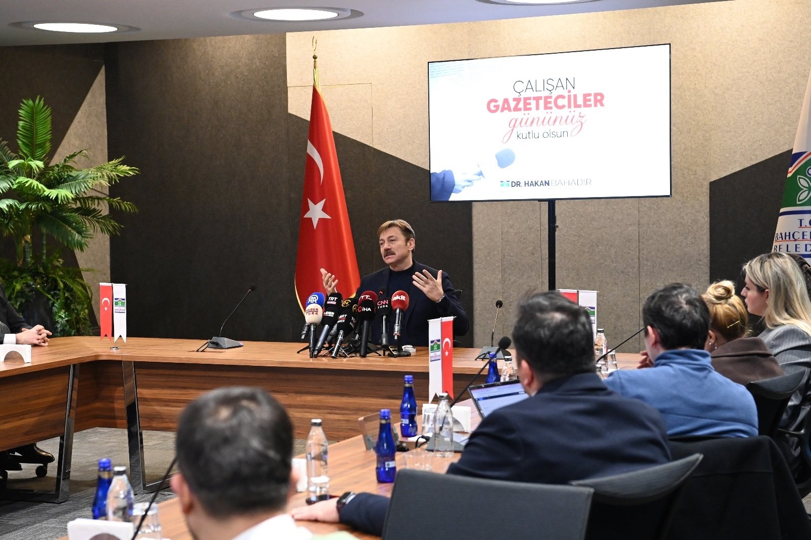 Bahçelievler Belediye Başkanı Dr. Hakan Bahadır