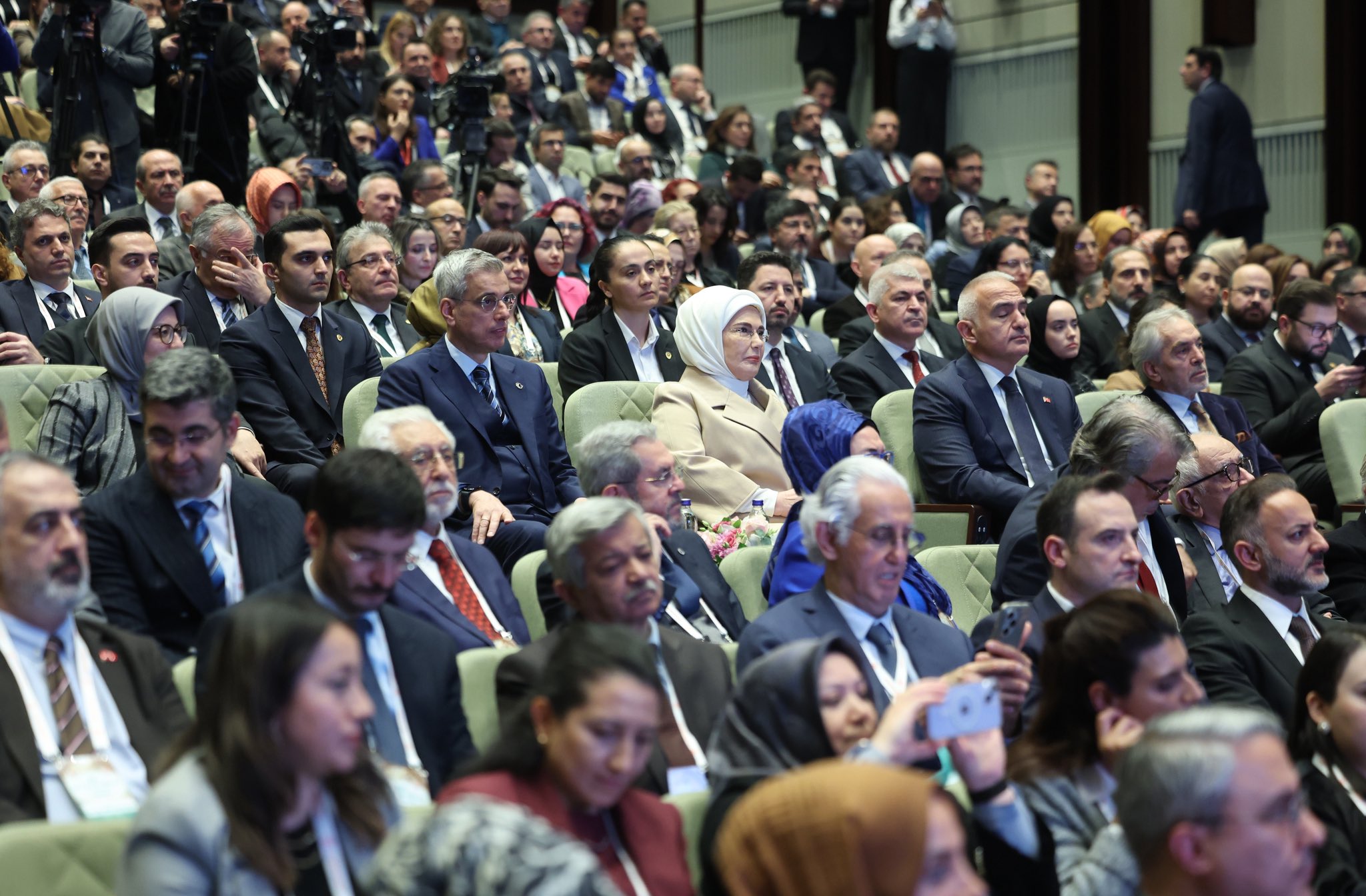 Emine Erdoğan Tıp ve Kültür-Sanat Sempozyumu