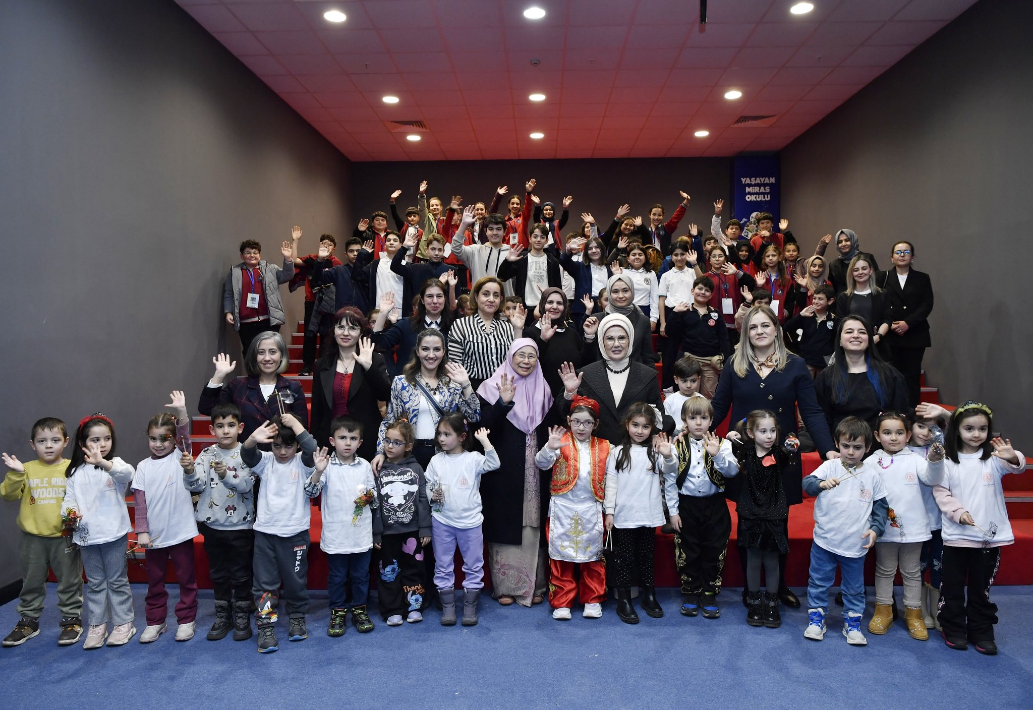 Emine Erdoğan Wan Azizah İsmail