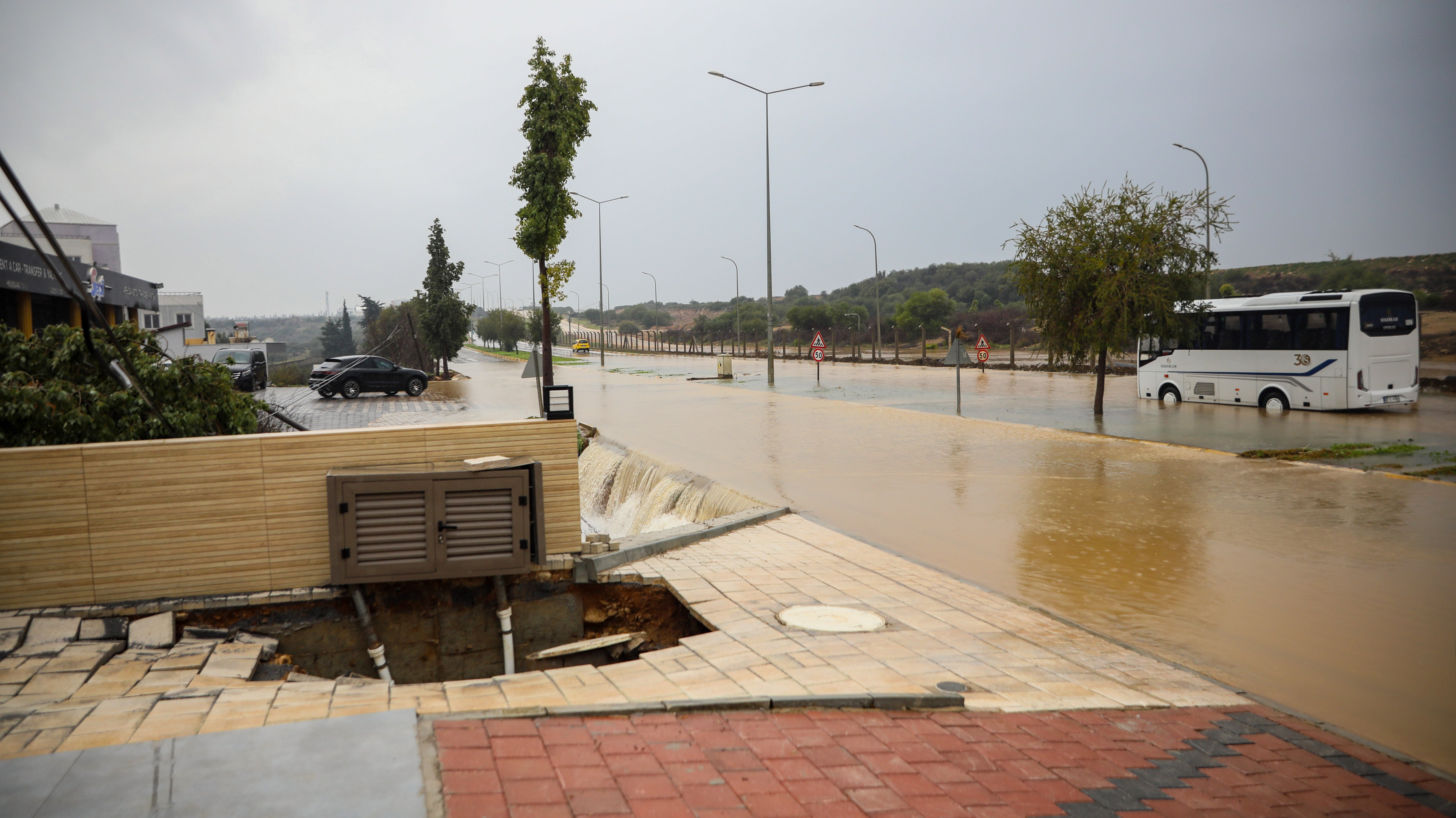 Antalya Sel Felaketi Çiftçi