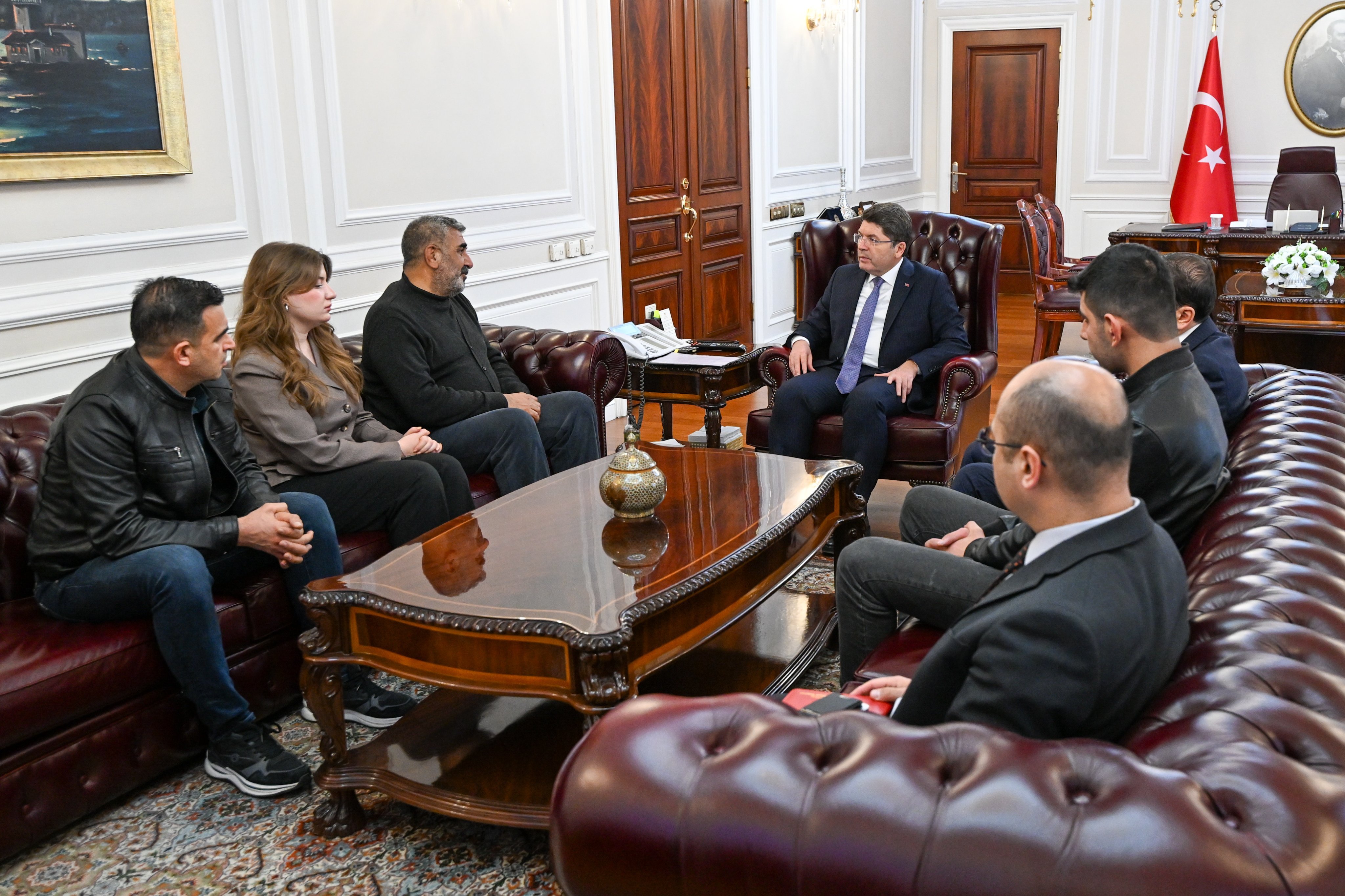 Adalet Bakanı Yılmaz Tunç Rojin Kabaiş ailesi görüşme