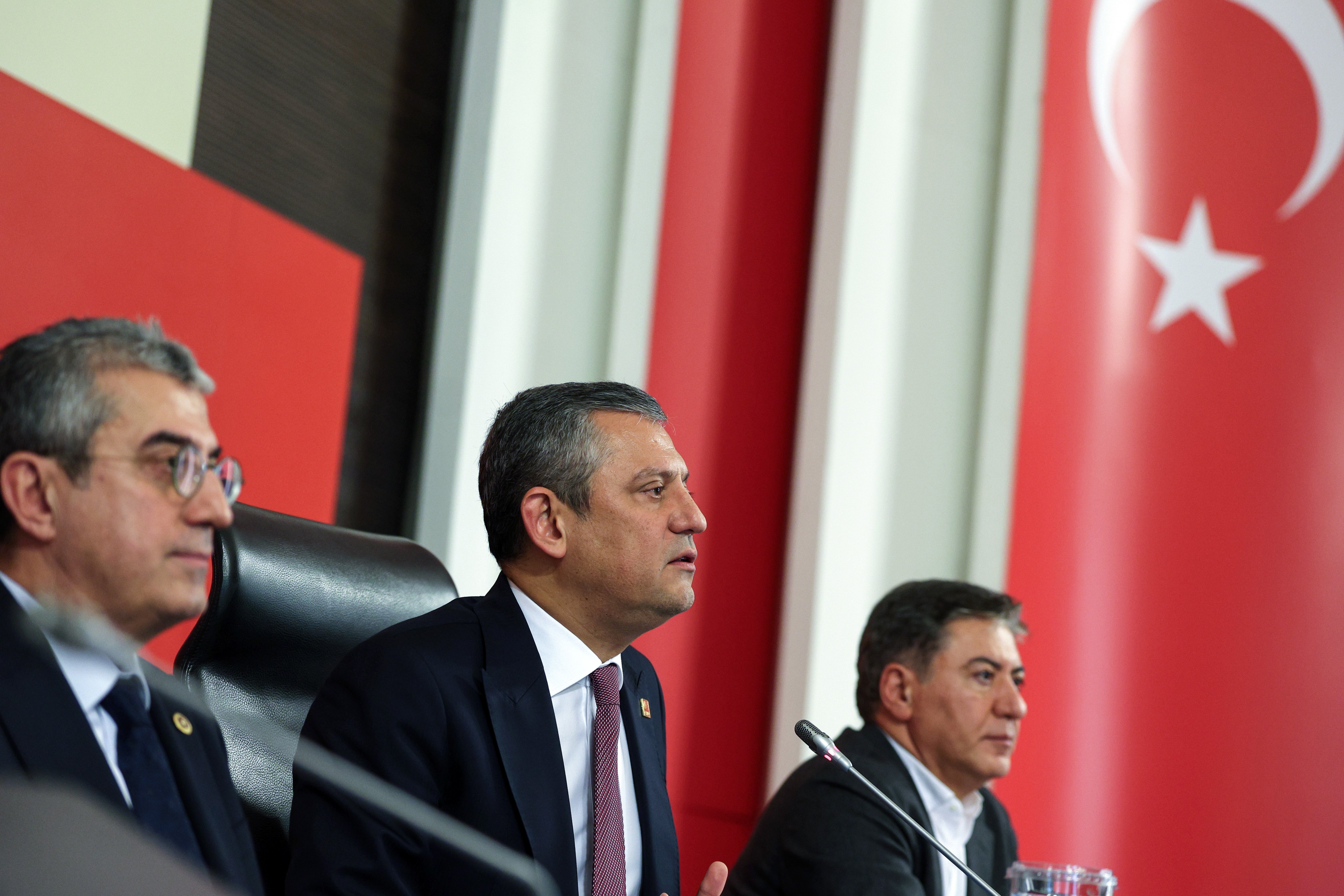 CHP Milletvekilleri Toplantıda