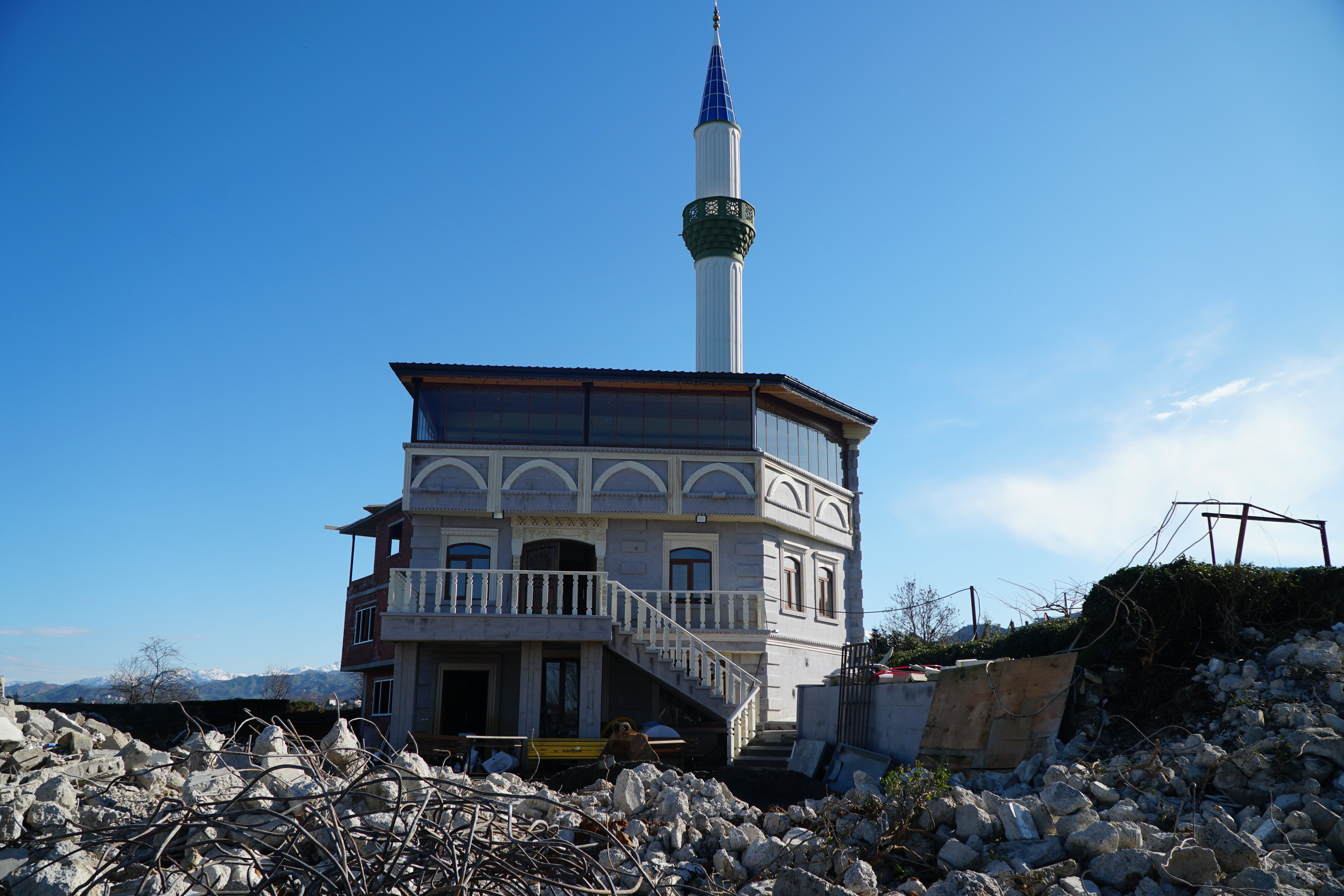 cami minaresi yıkım anı