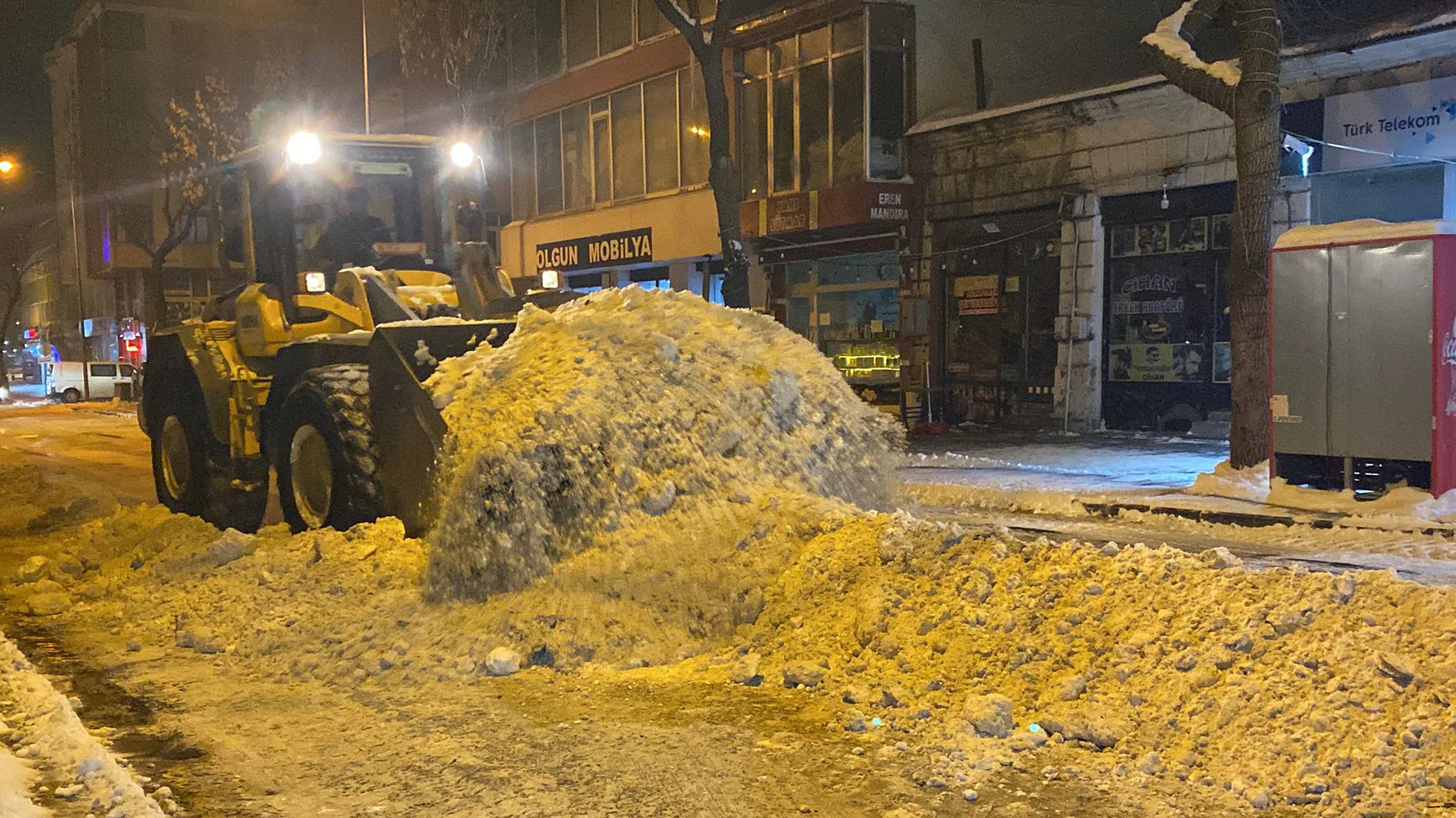Kars Belediyesi kar temizleme çalışmaları