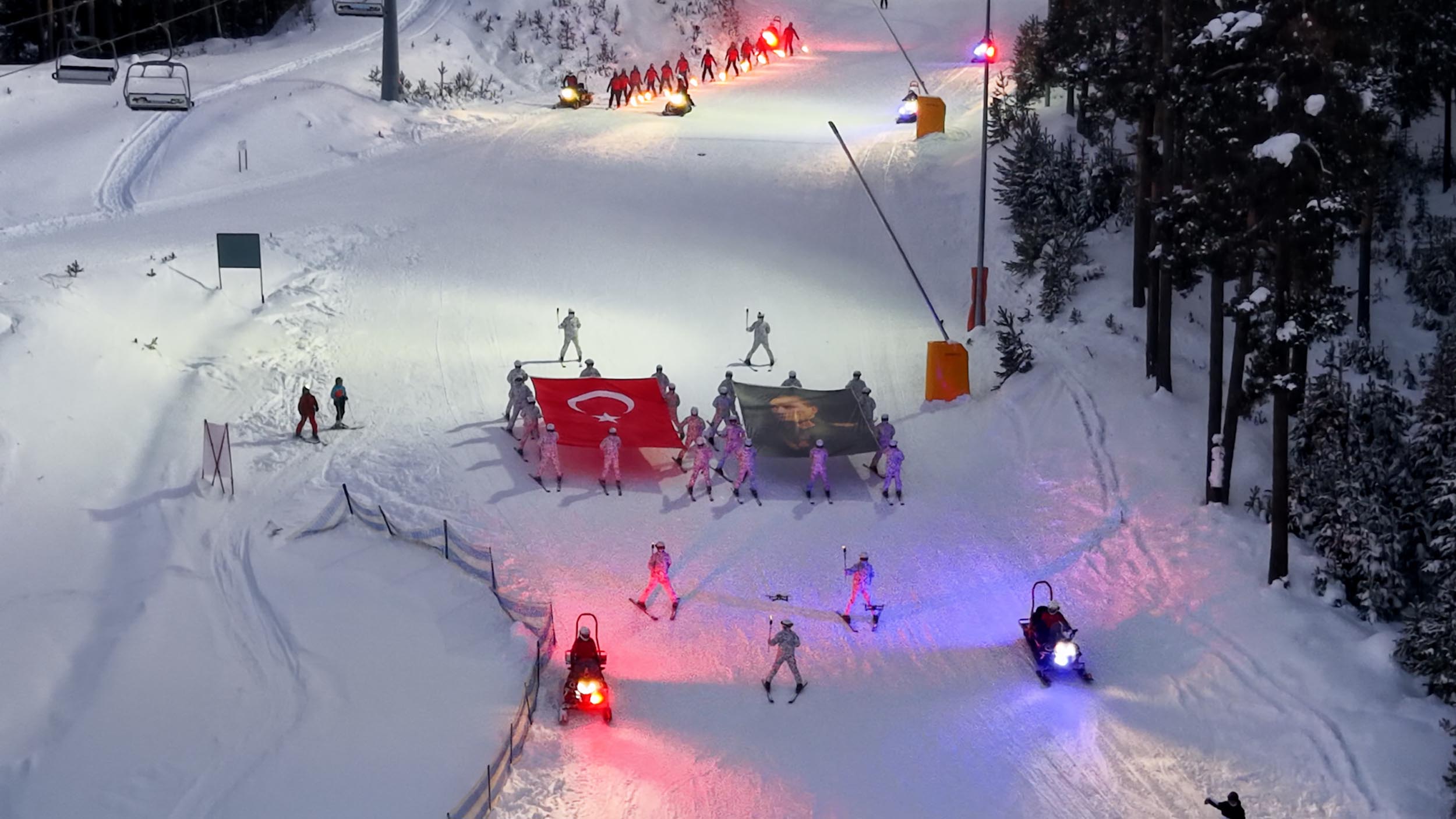 Bakan Göktaş konuşma yapıyor