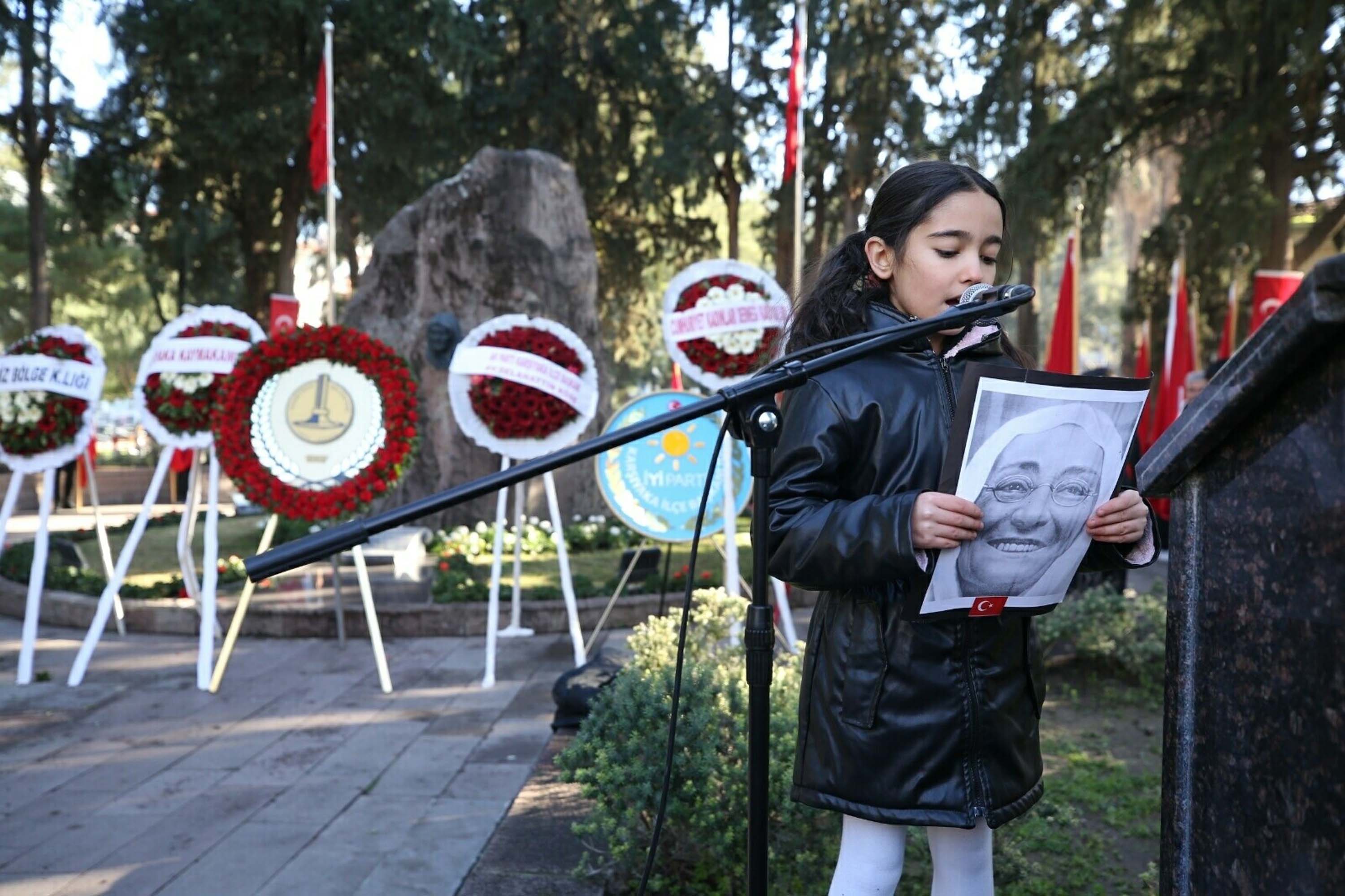 Karşıyaka Belediye Başkanı Behice Yıldız Ünsal