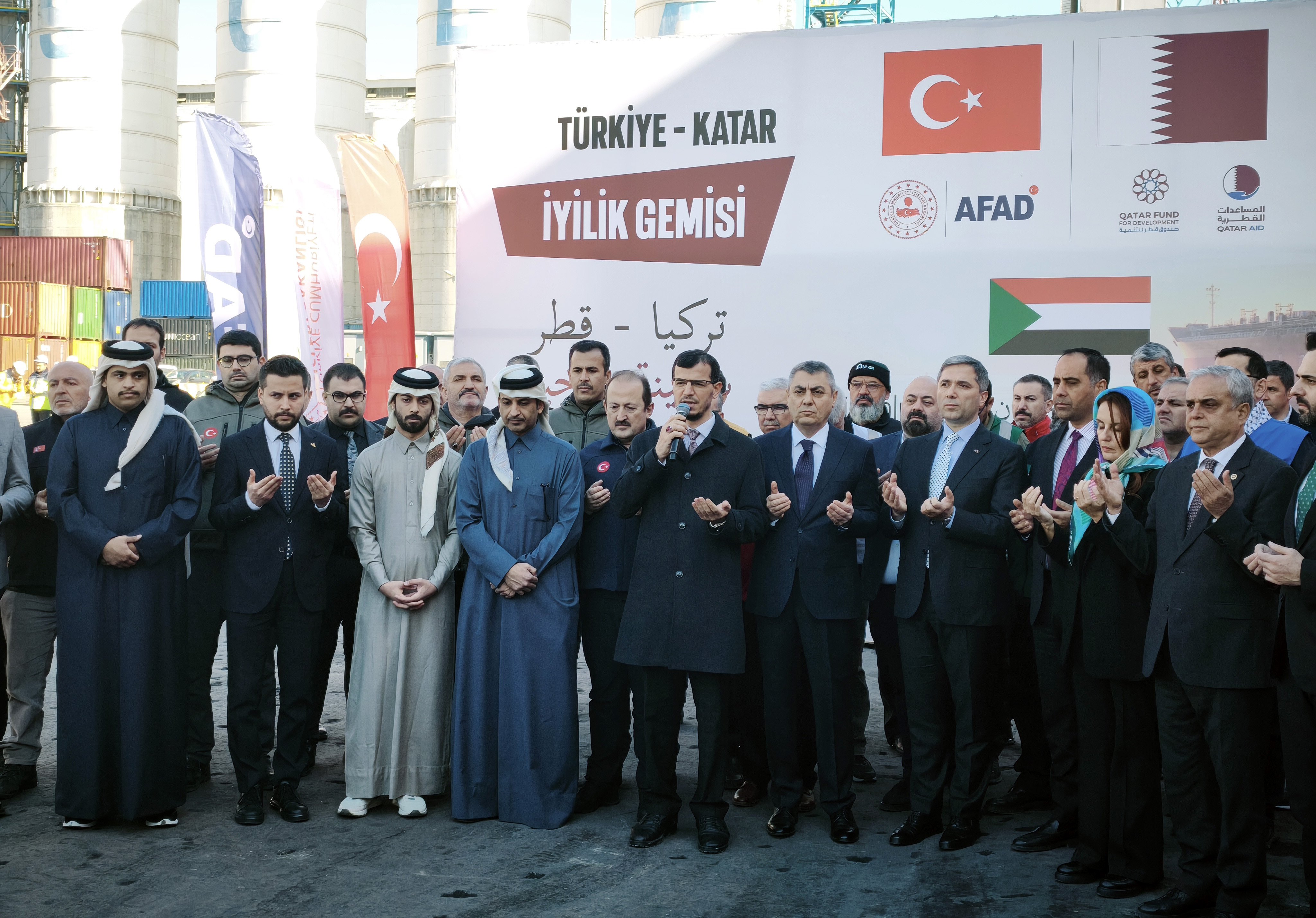 AFAD Başkanı Pehlivan konuşma yapıyor