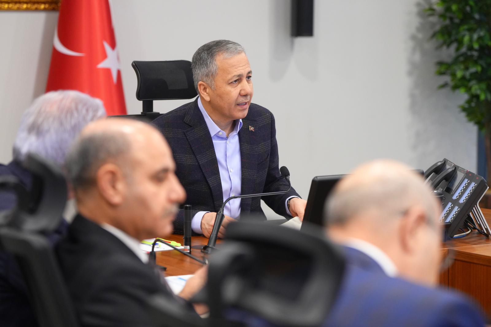 İçişleri Bakanı Ali Yerlikaya toplantıda