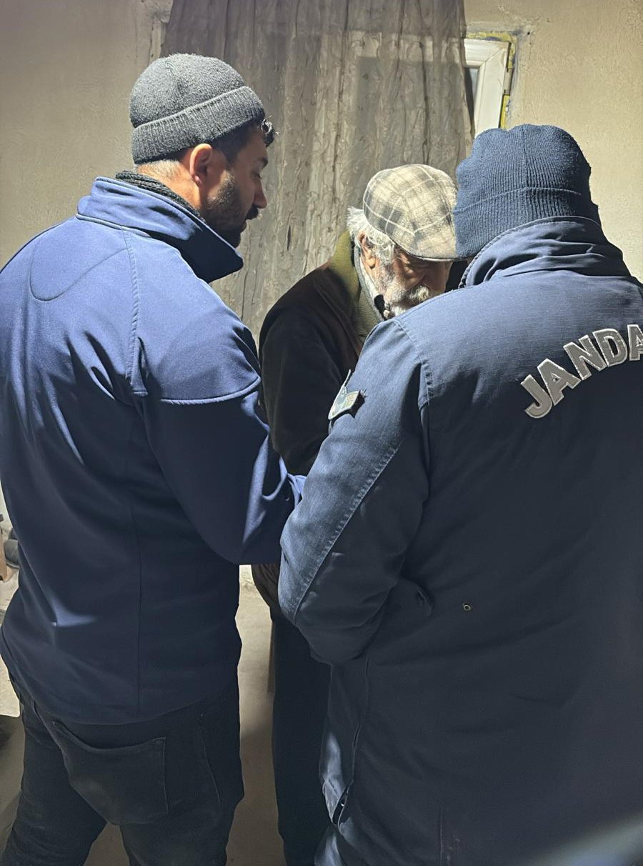 Karla mücadele ekipleri