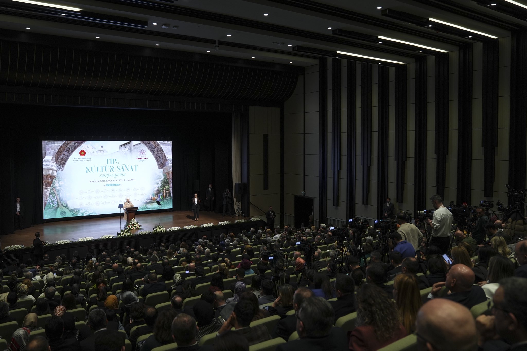 Emine Erdoğan Sempozyum Konuşması