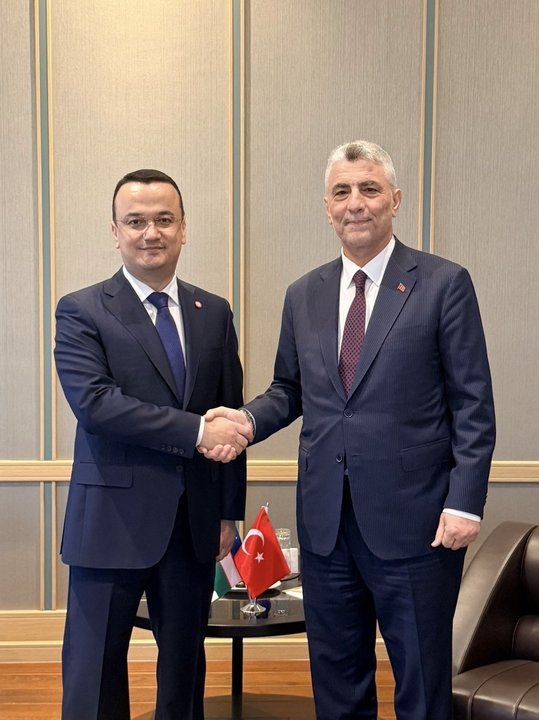 Bakan Ömer Bolat Özbekistan heyeti ile görüşme