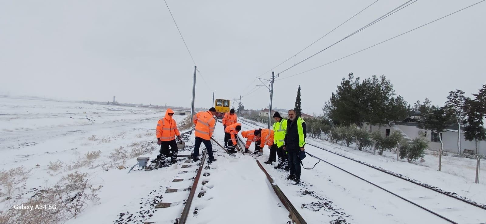 TCDD kar küreme aracı