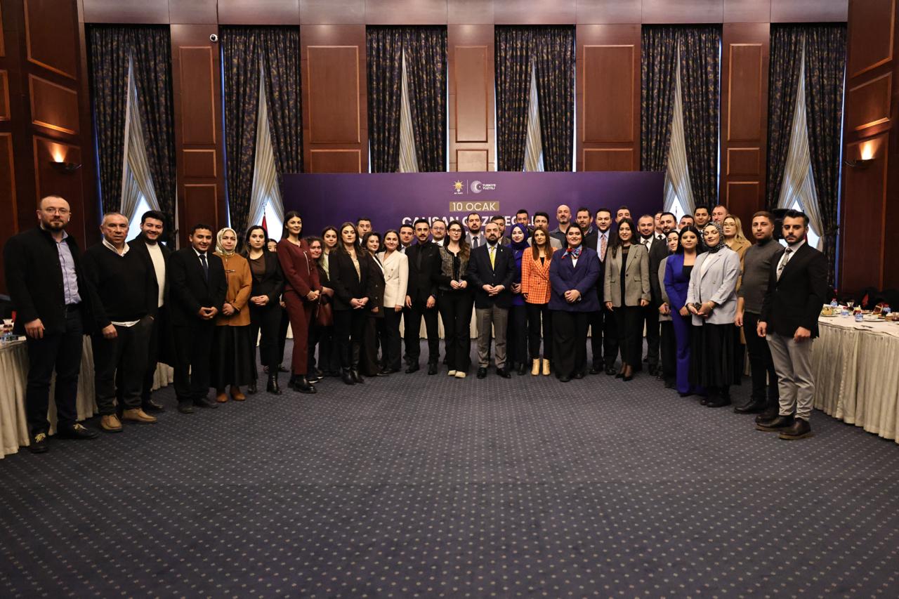 AK Parti basın buluşması