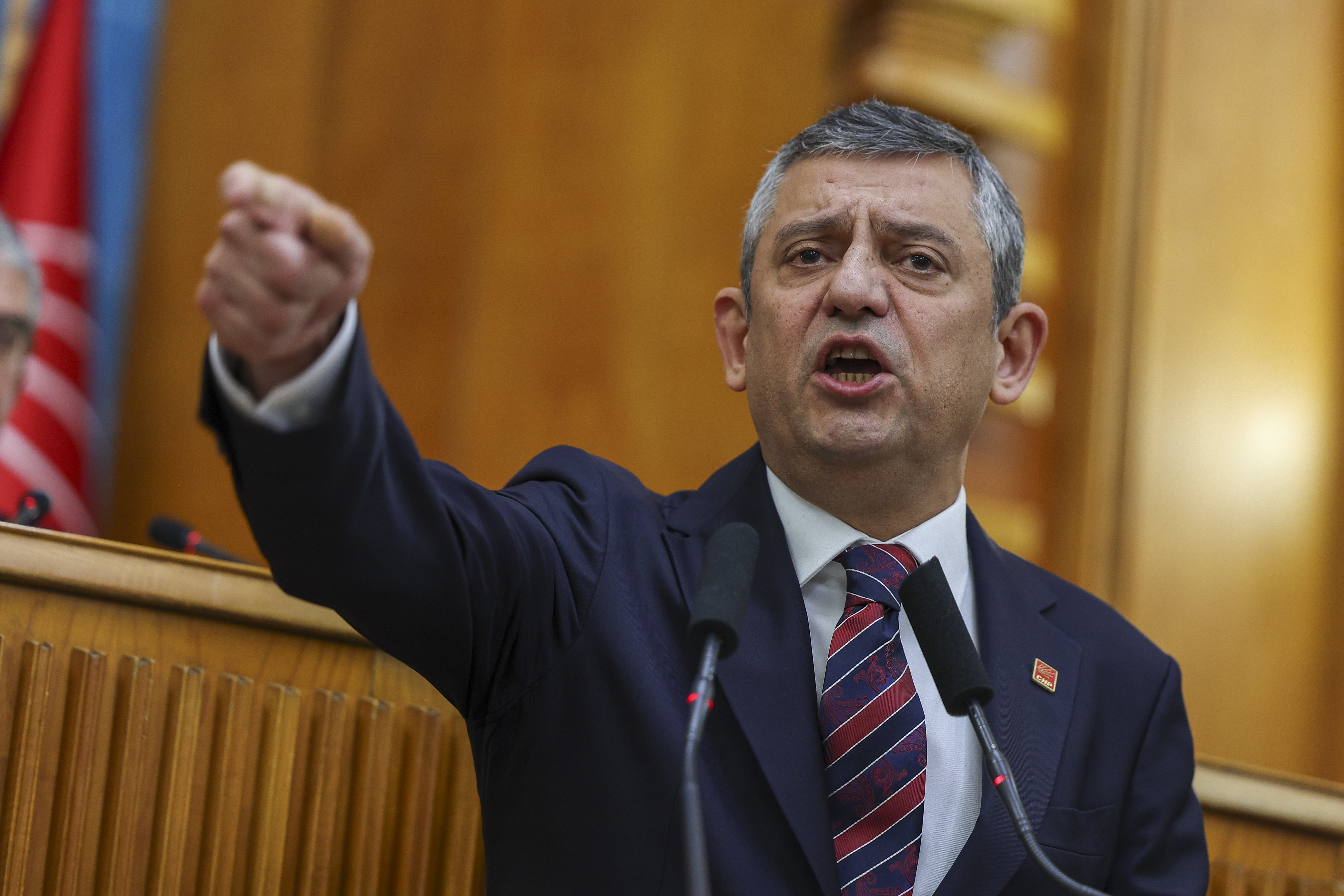 Özgür Özel TBMM kürsüsünde