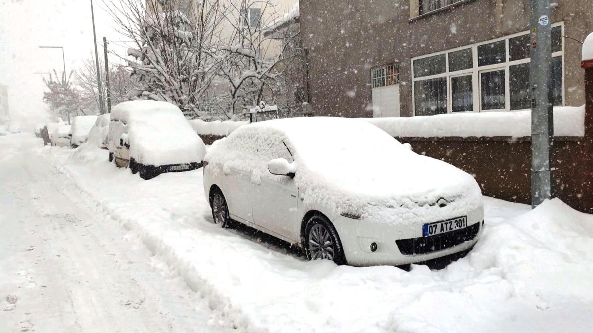Muş kar küreme çalışması