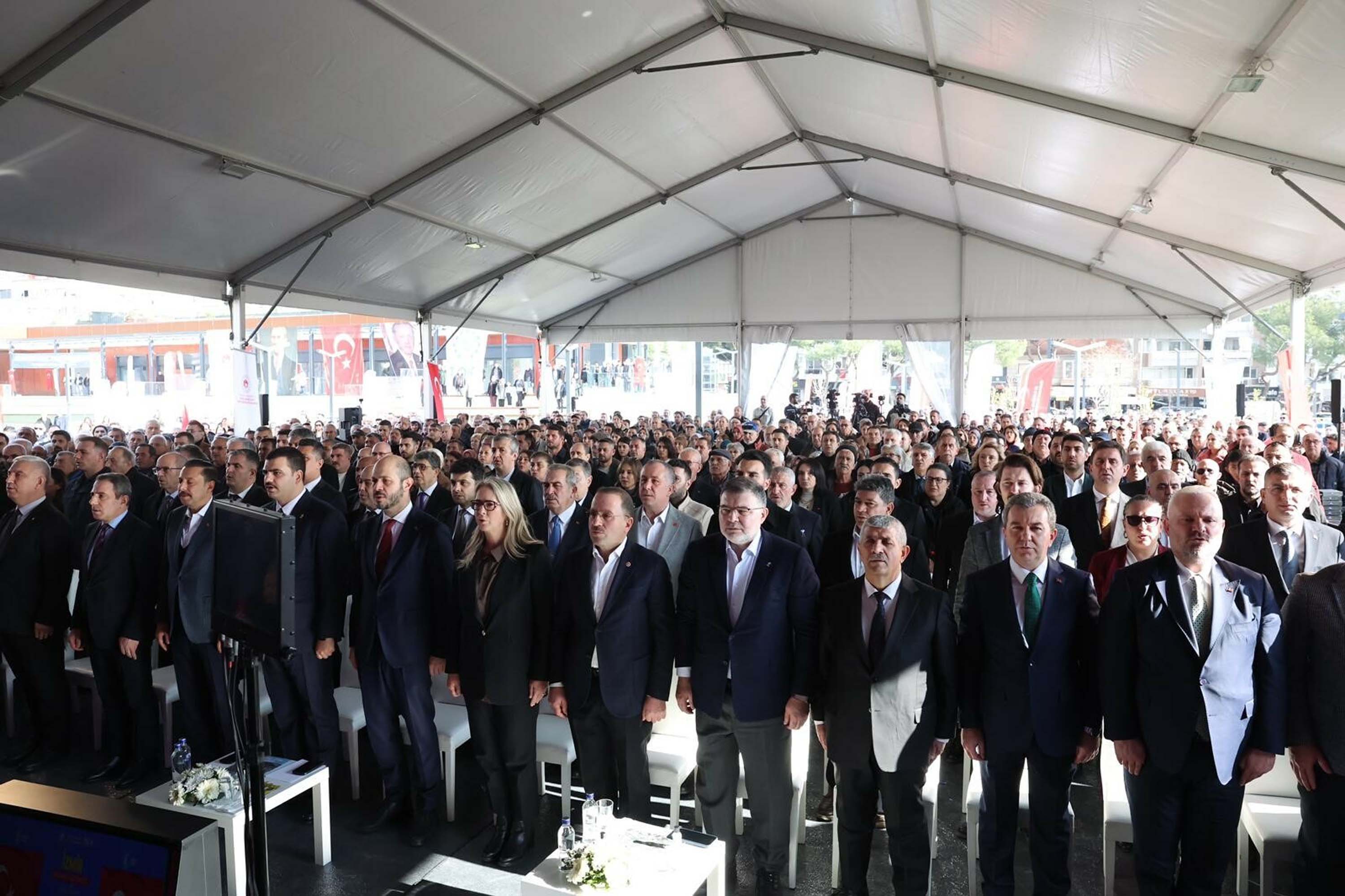 Bergama Millet Bahçesi Çocuk Oyun Alanı