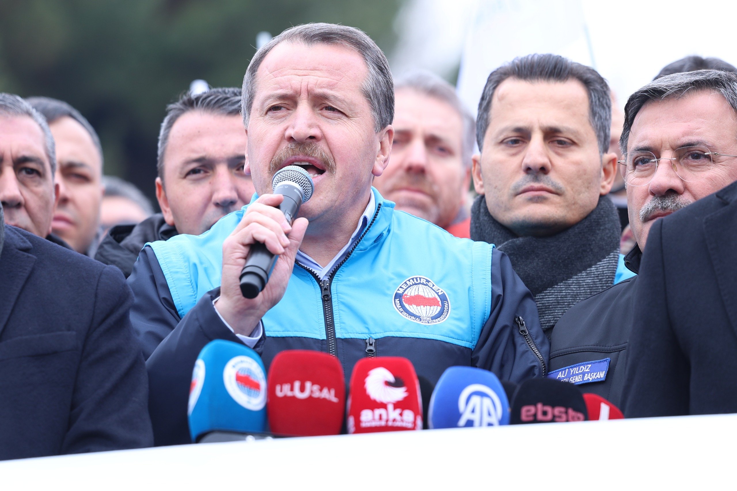 Memur-Sen Hazine ve Maliye Bakanlığı önünde eylem