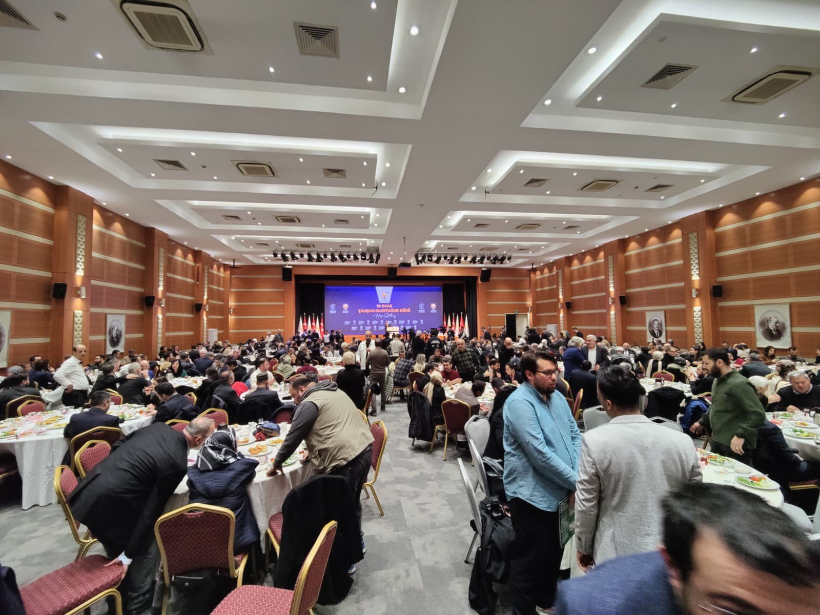 AK Parti Genel Merkez Tanıtım ve Medya Başkanı Faruk Acar