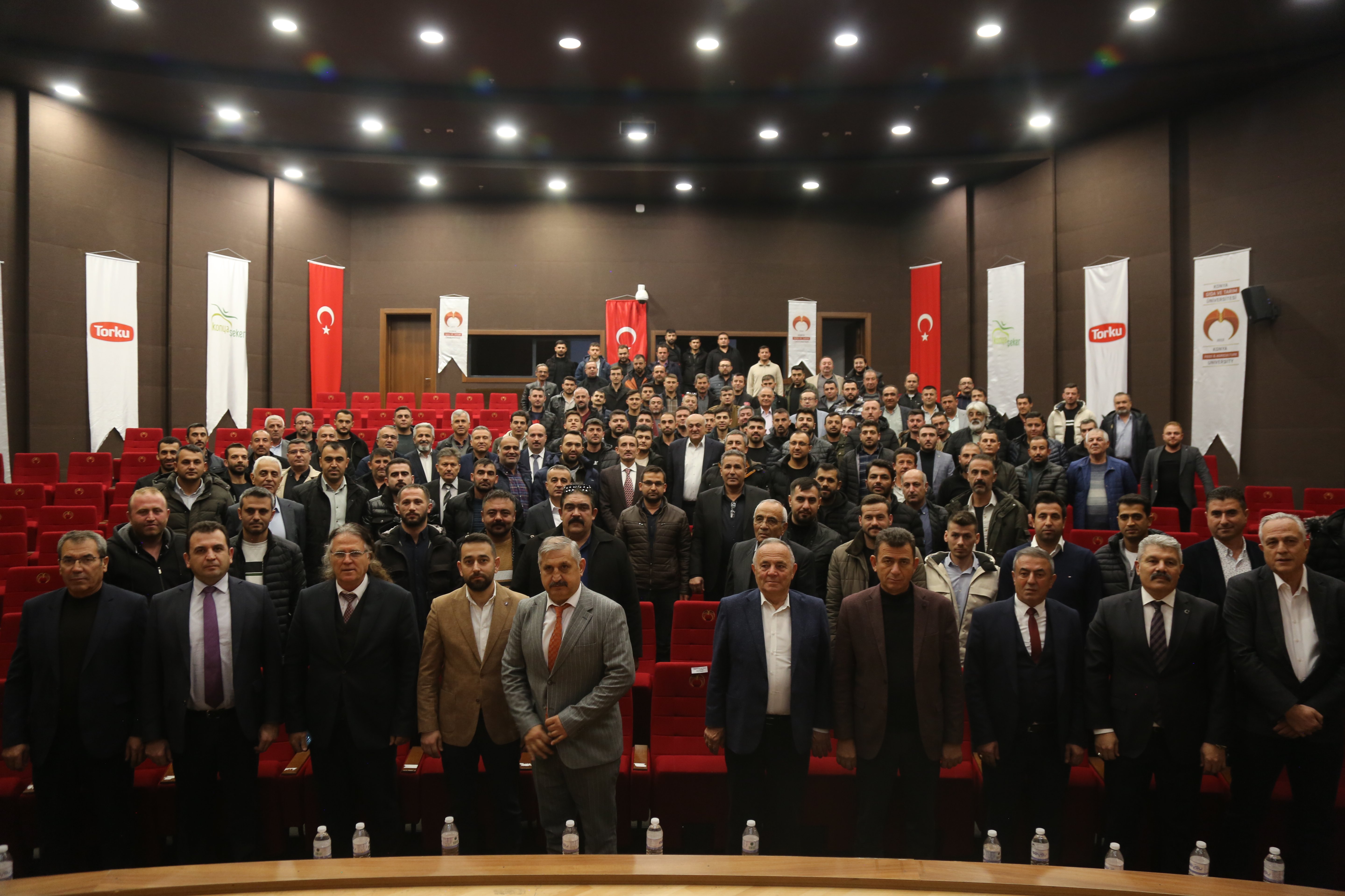 Ramazan Erkoyuncu Genç Çiftçilere Hitap Ediyor