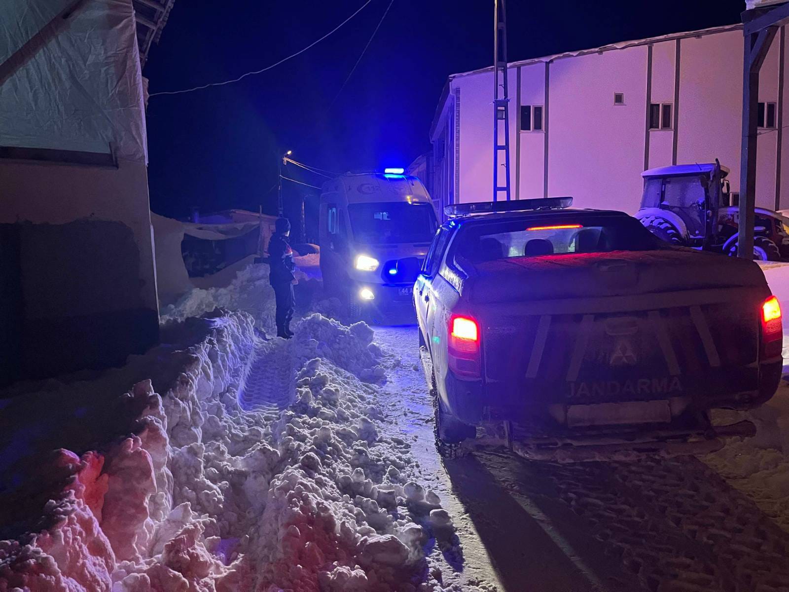 Malatya mahalle yolu açma çalışması