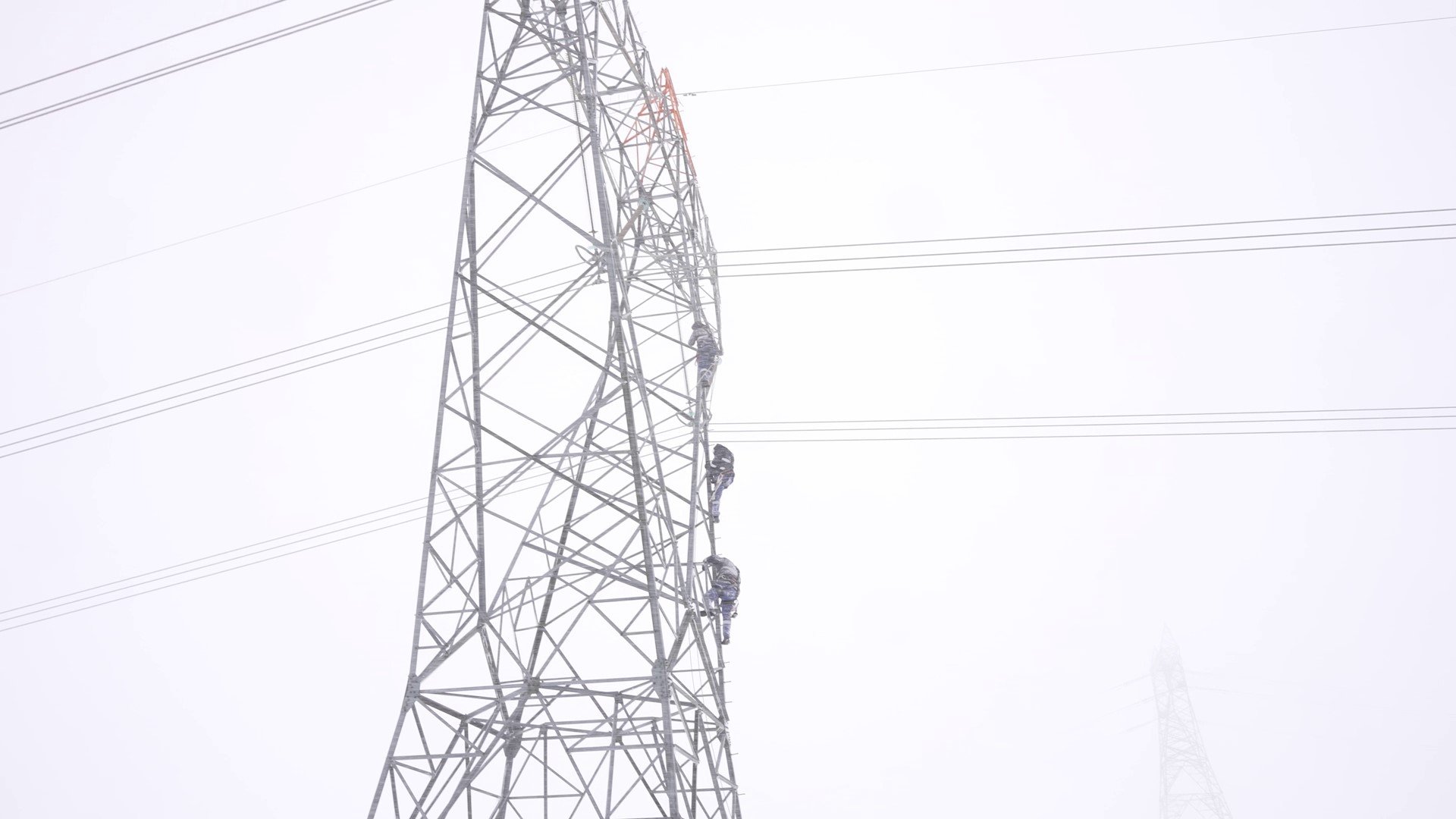 Enerji hattı onarımı