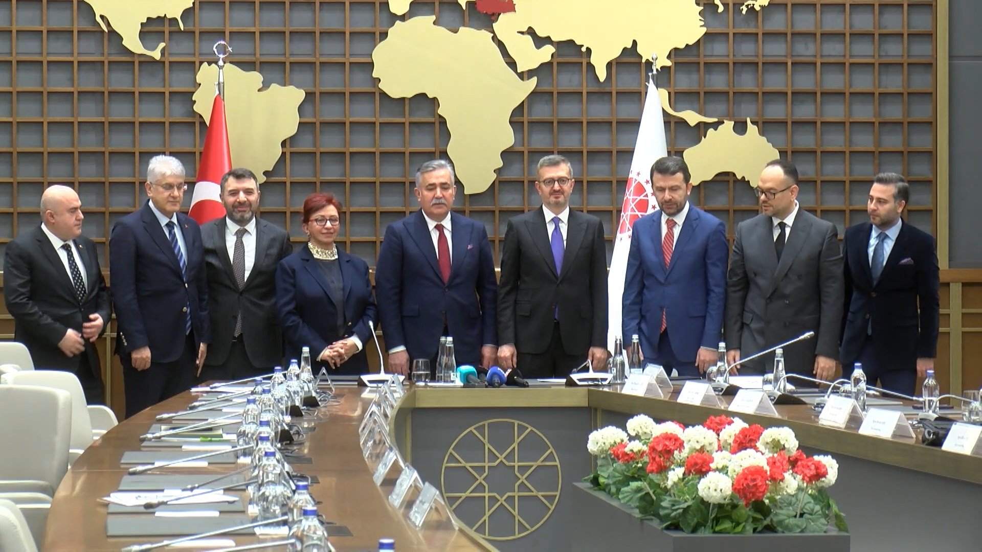 İletişim Başkanı Burhanettin Duran protokol açıklaması