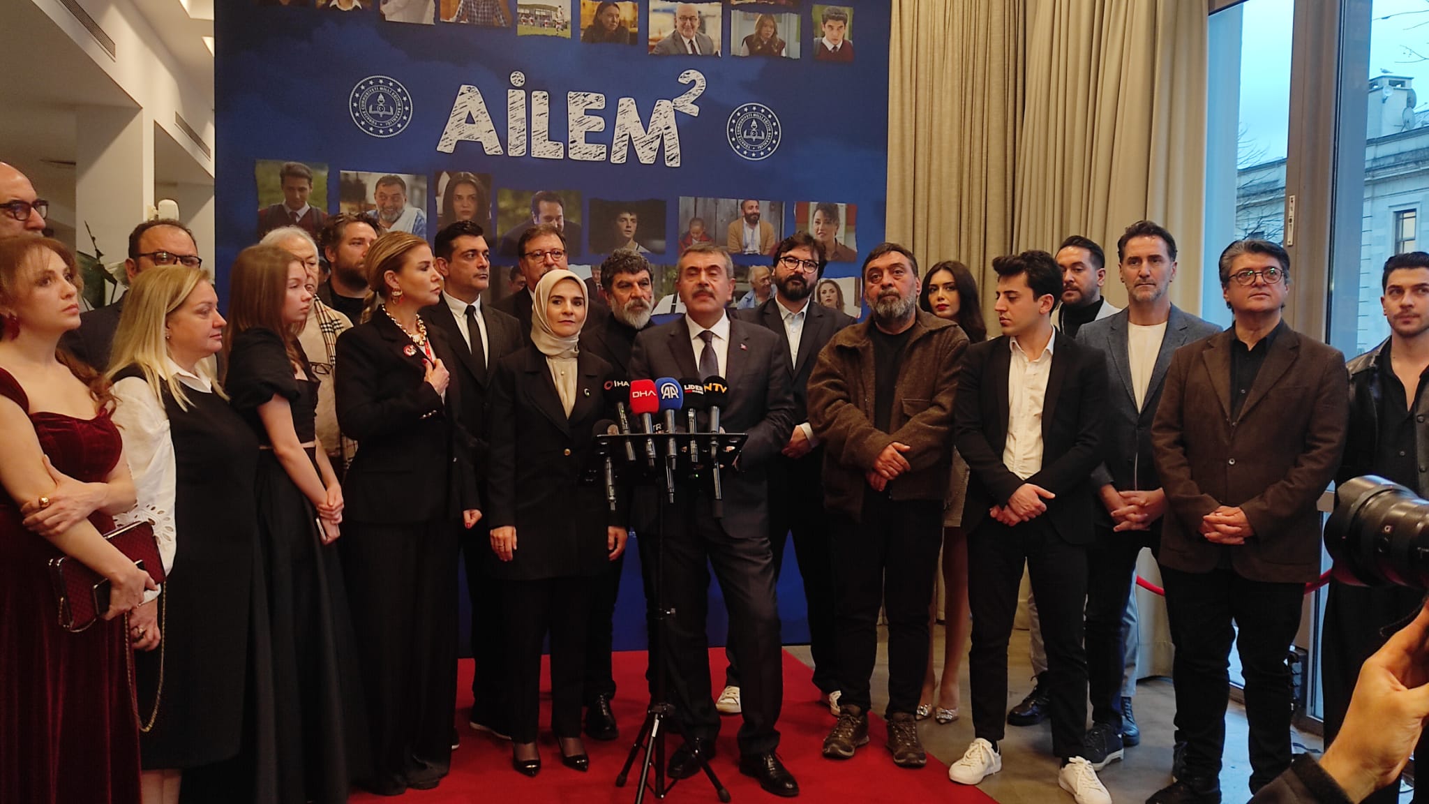 Milli Eğitim Bakanı Yusuf Tekin ve Aile ve Sosyal Hizmetler Bakanı Mahinur Özdemir Göktaş