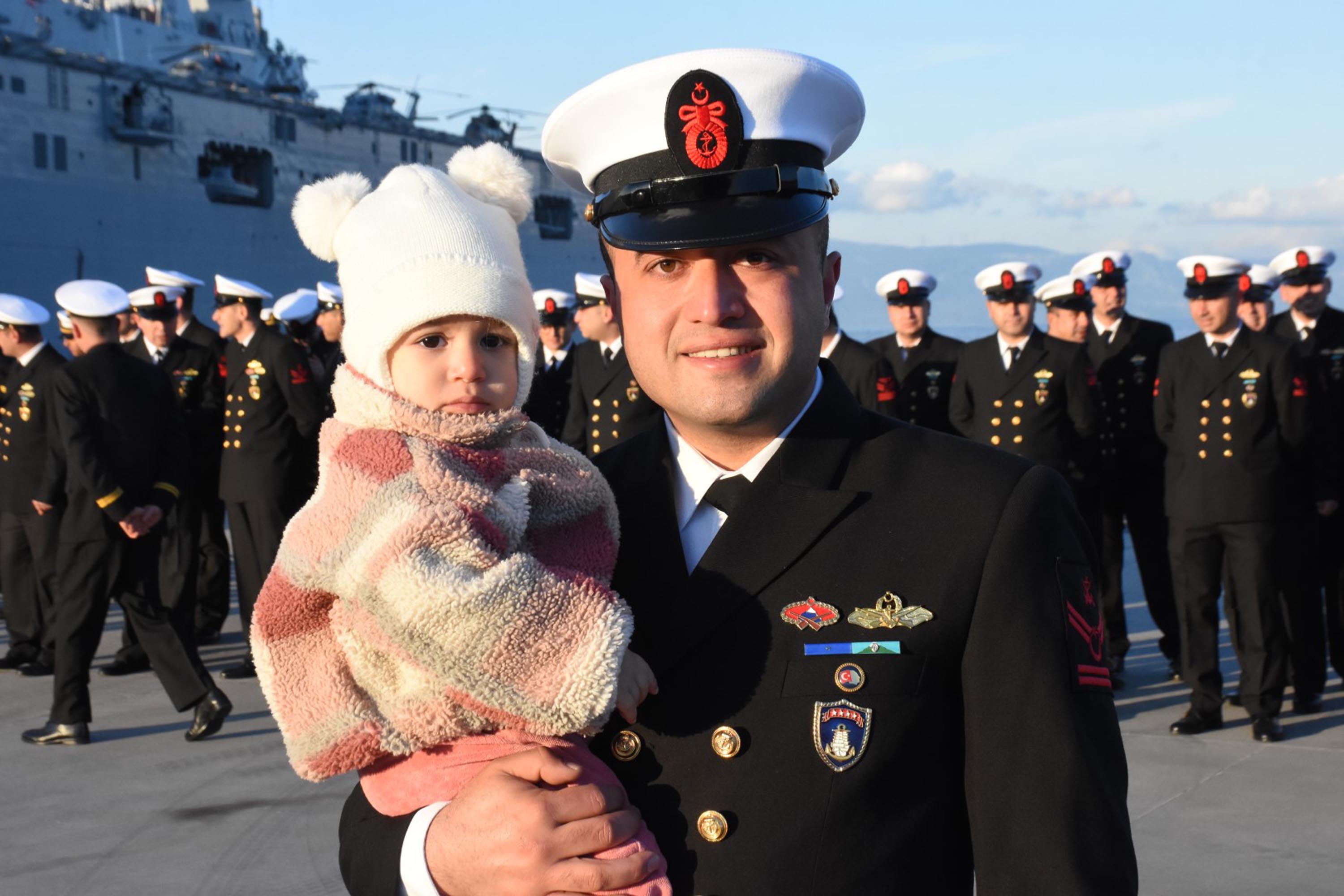 TCG Çeşme denizaltısavarlı harbi gemisi