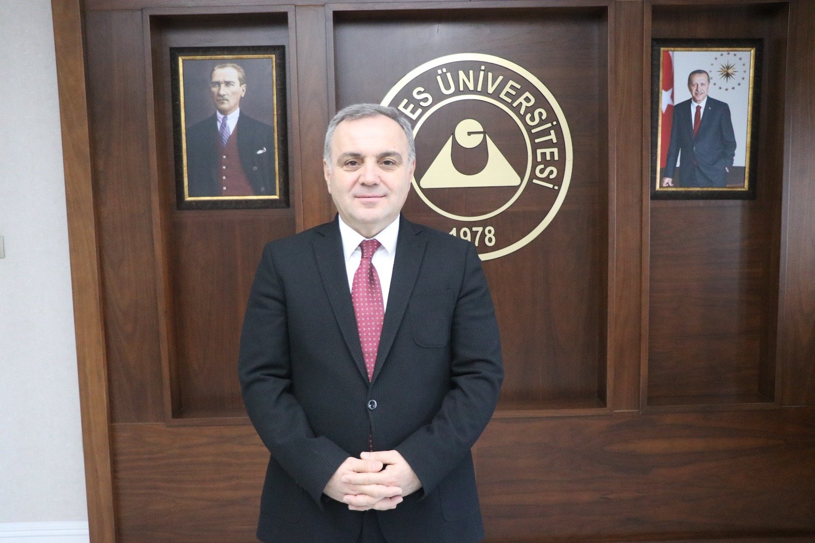 Erciyes Üniversitesi Güneş Panelli Otopark