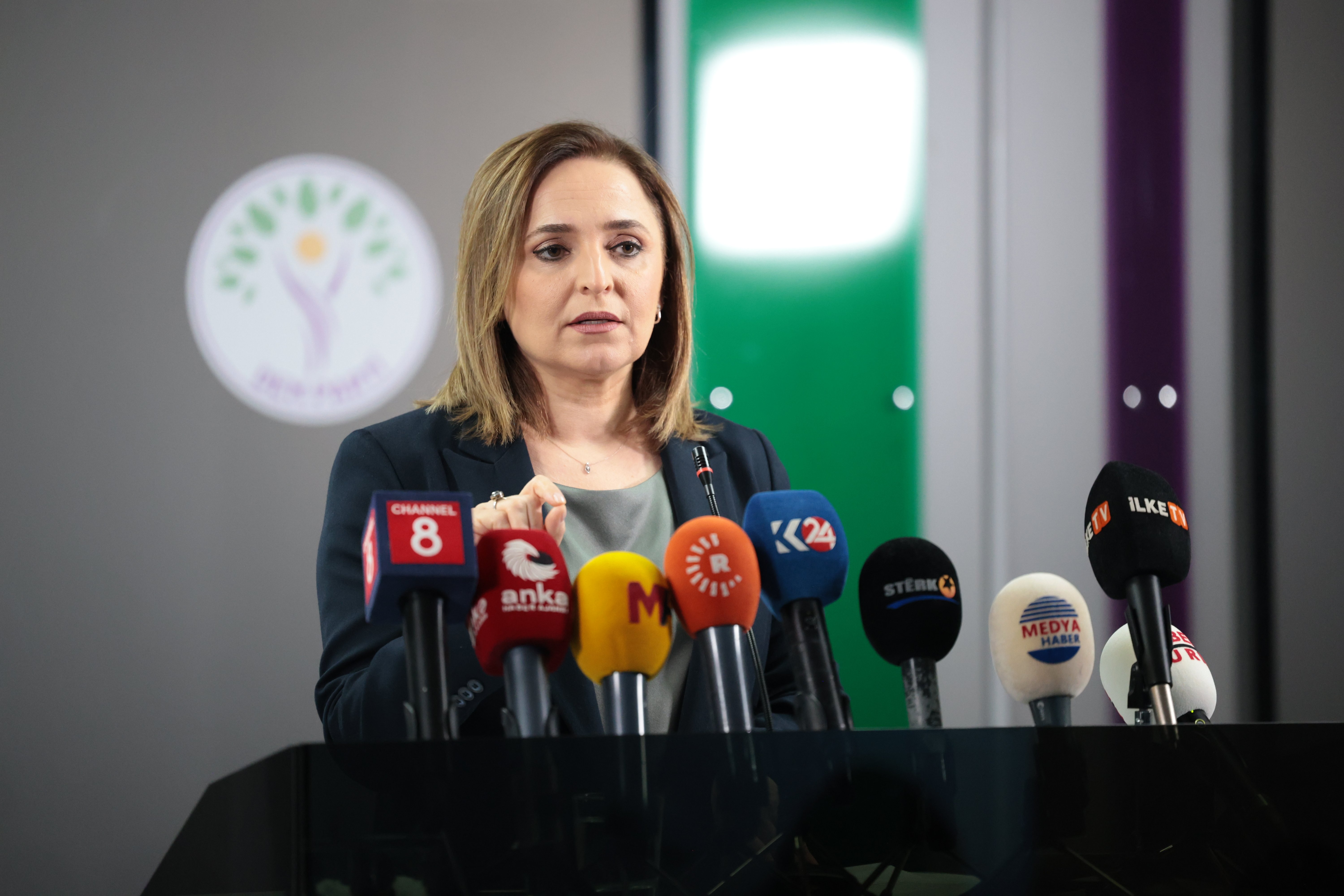 DEM Parti Sözcüsü Ayşegül Doğan