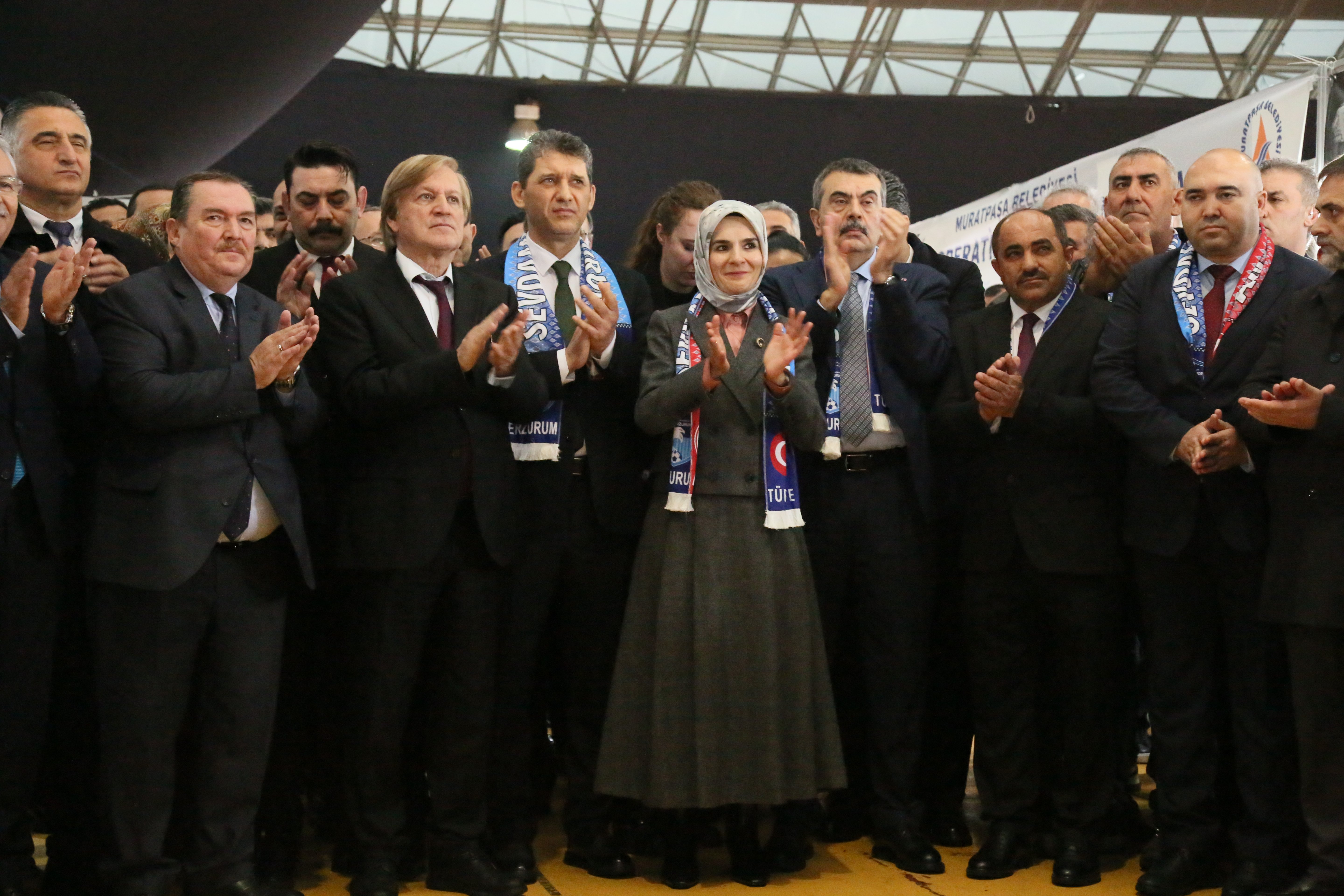 Bakan Tekin AK Parti ziyareti