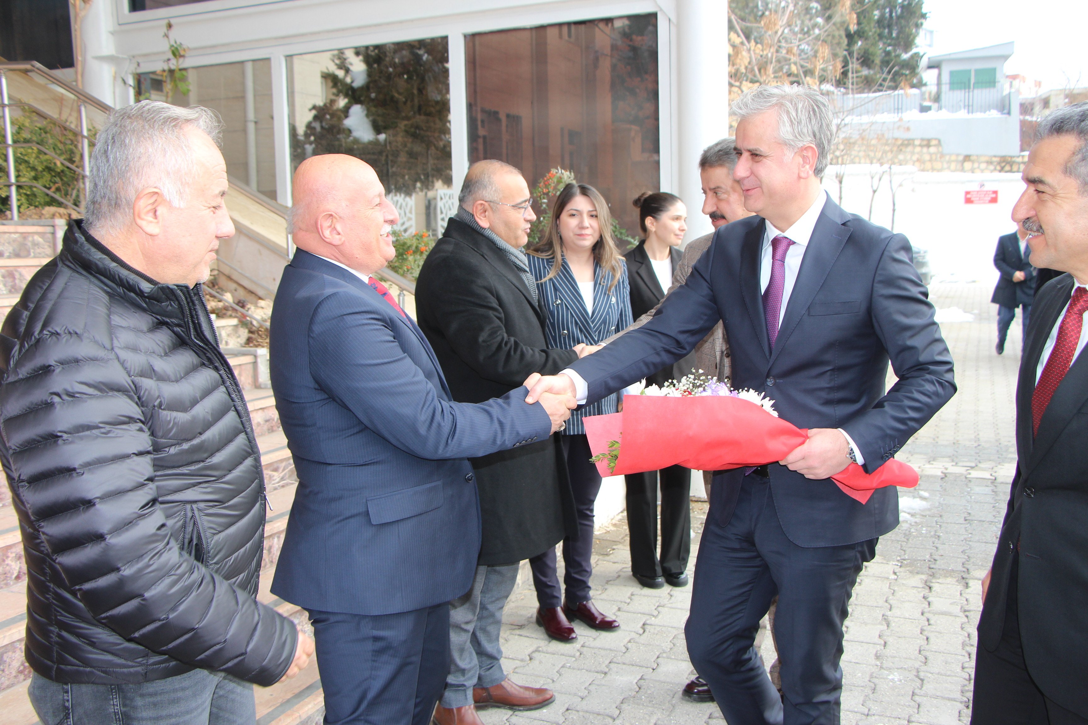 Hasan Basri Yalçın konuşma yapıyor