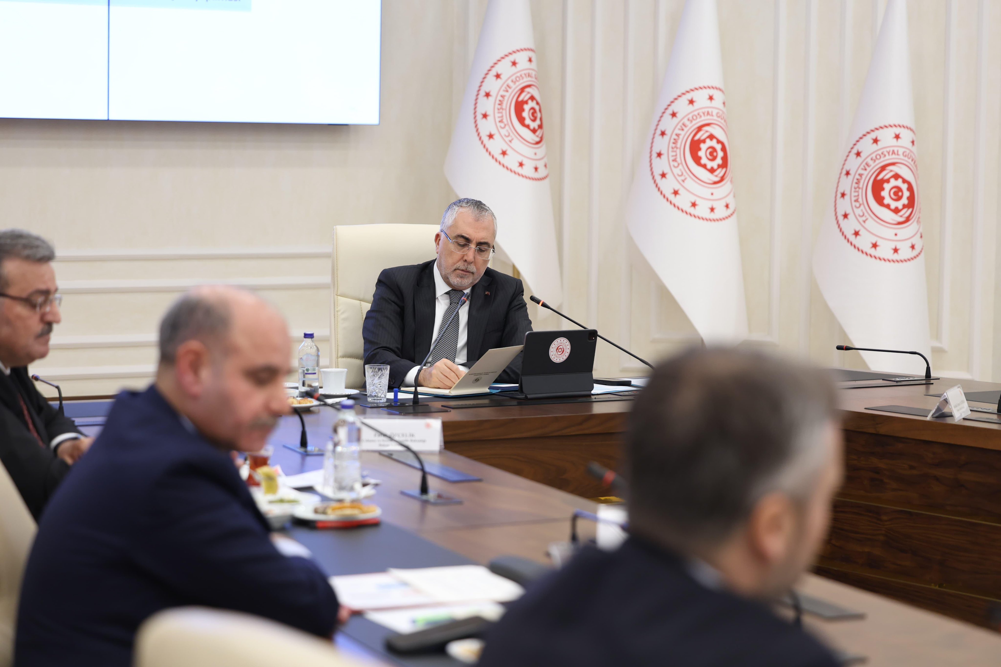 Bakan Vedat Işıkhan Uluslararası İşgücü Danışma Kurulu Toplantısı