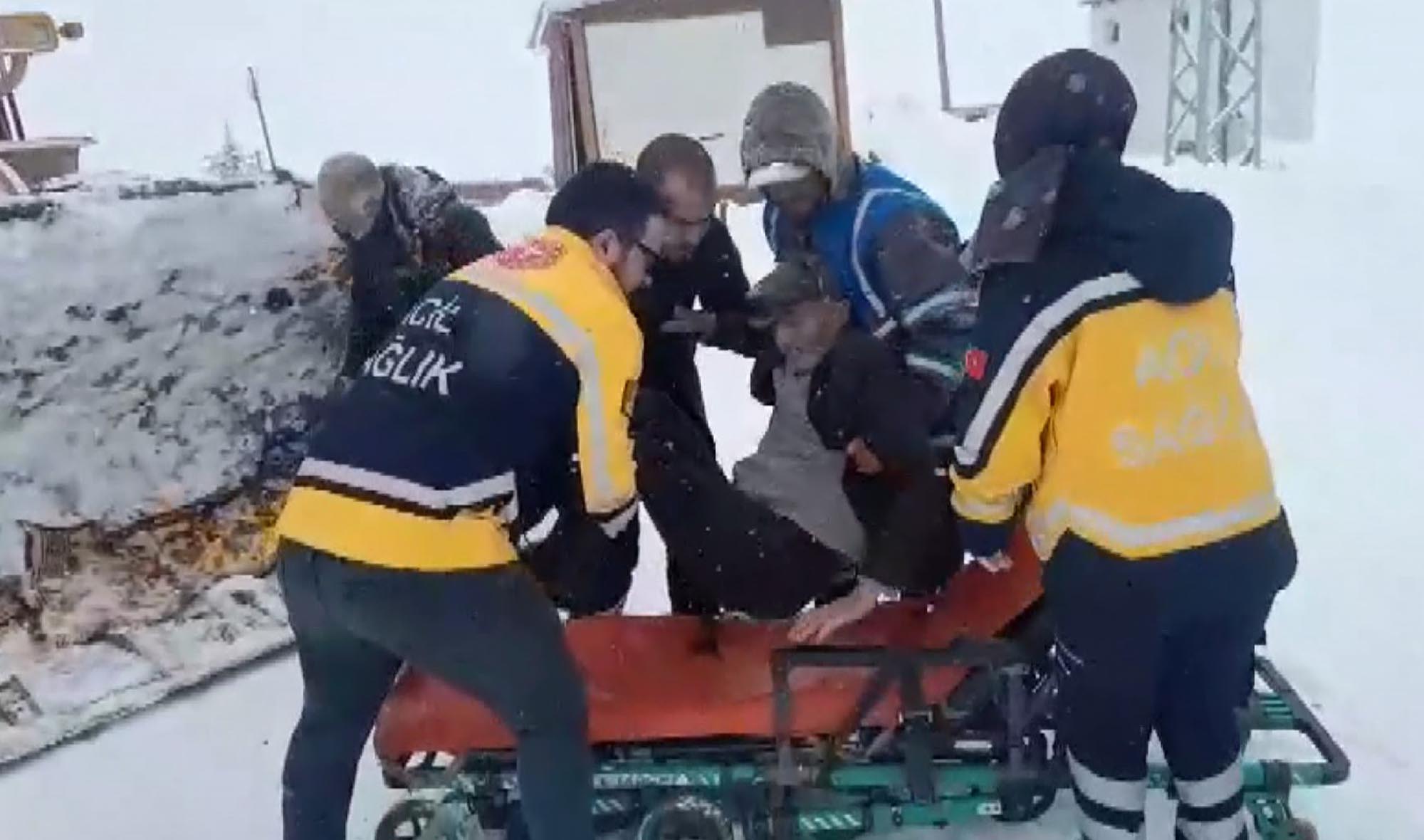 Muş Varto hasta taşıma karla mücadele