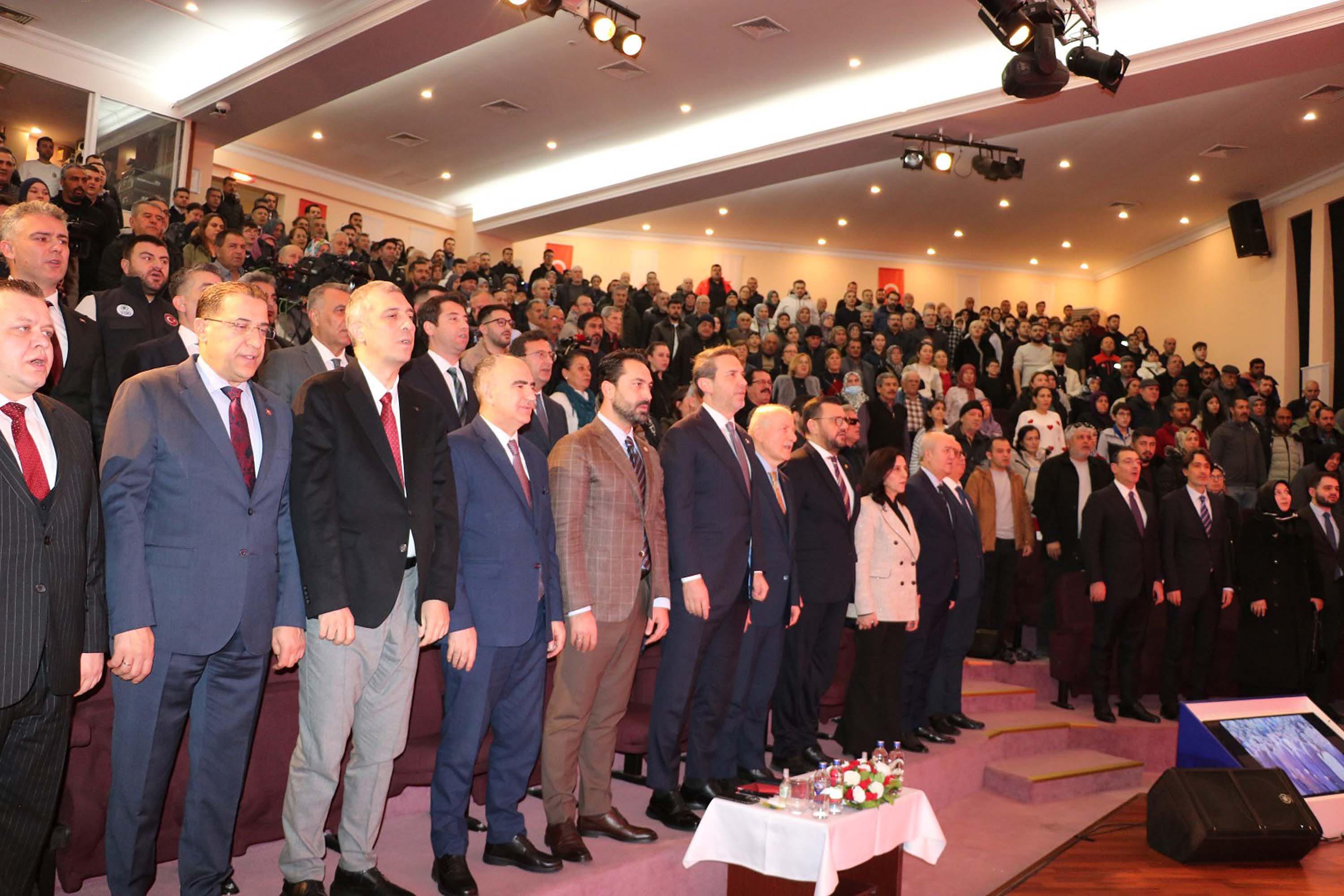 Bakan Yardımcısı Hasan Suver konuşma yapıyor