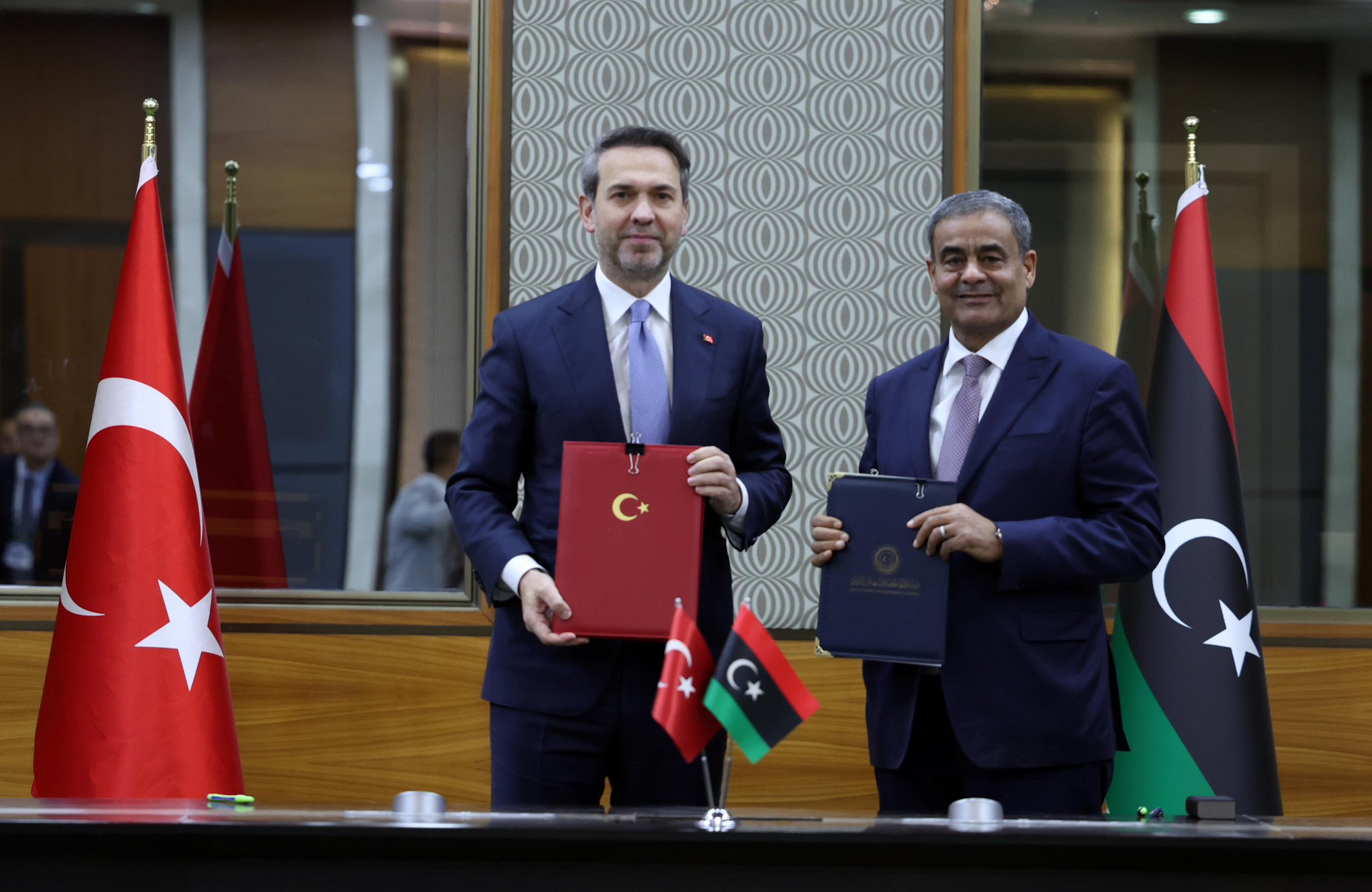 Bakan Bayraktar Libya temasları değerlendirme