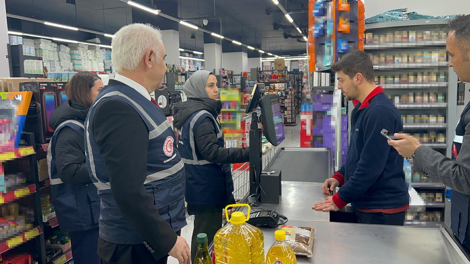 Ticaret İl Müdürü Ahmet Taygurt denetimler hakkında açıklama yapıyor