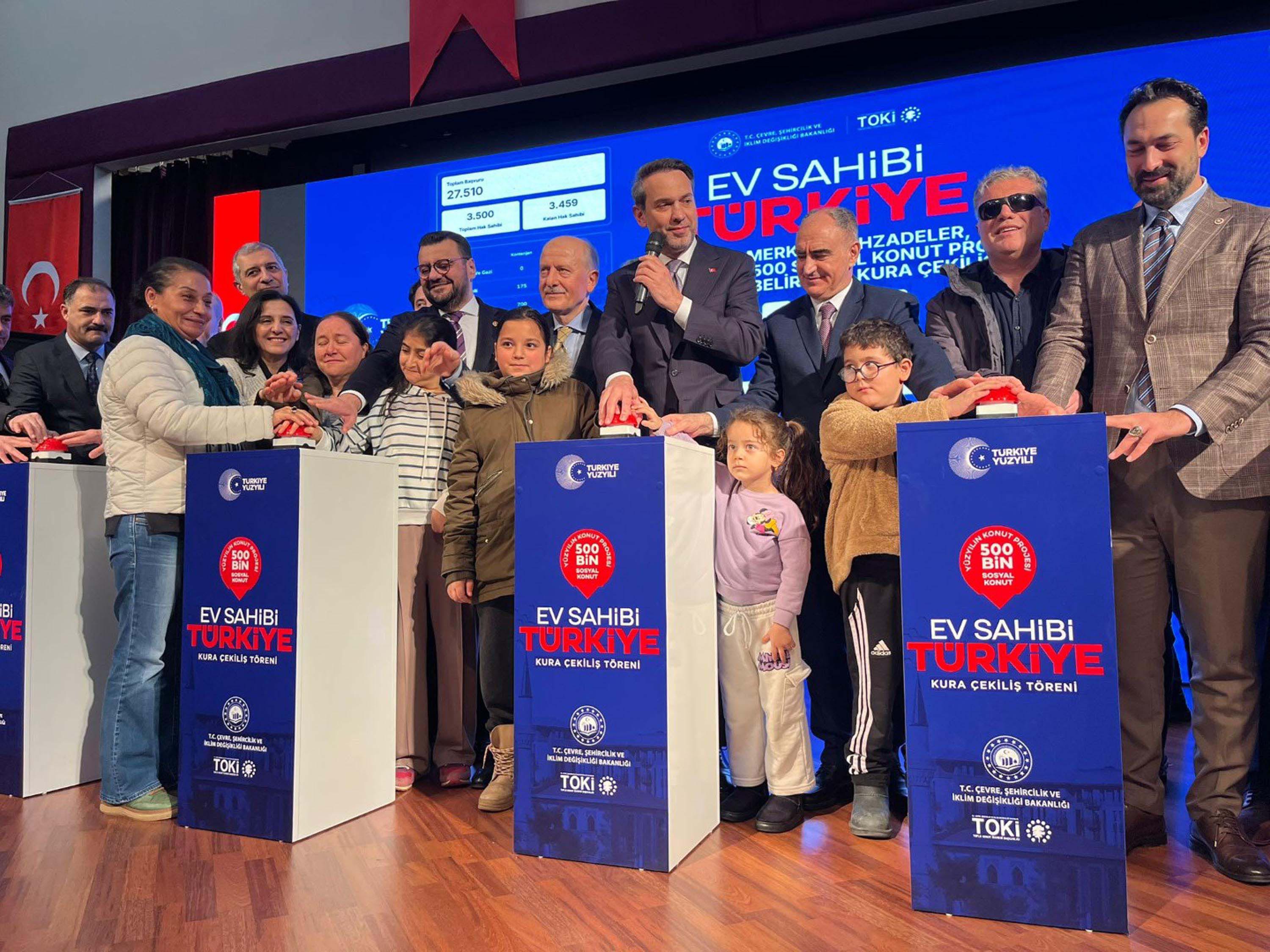 AK Parti Manisa Milletvekili Mücahit Arınç