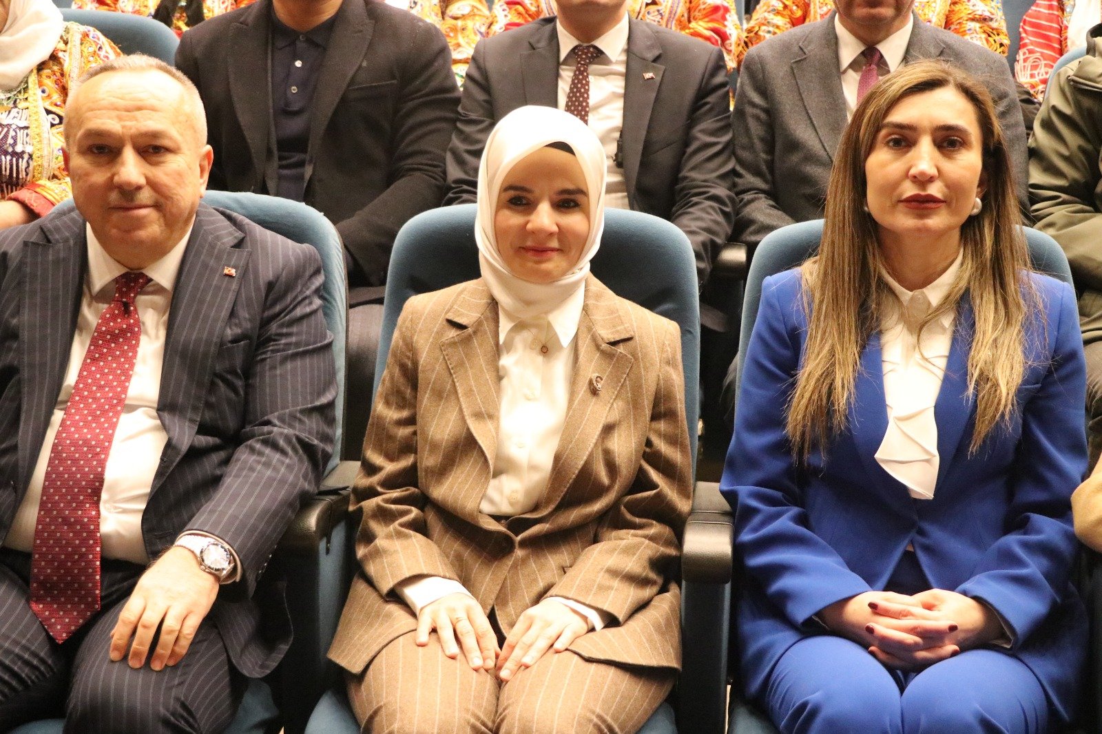 Bakan Mahinur Özdemir Göktaş