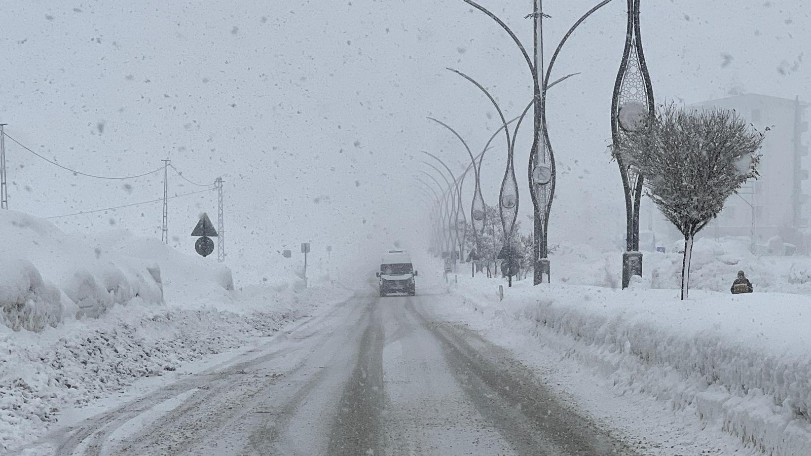 Yüksekova kara gömülü araçlar