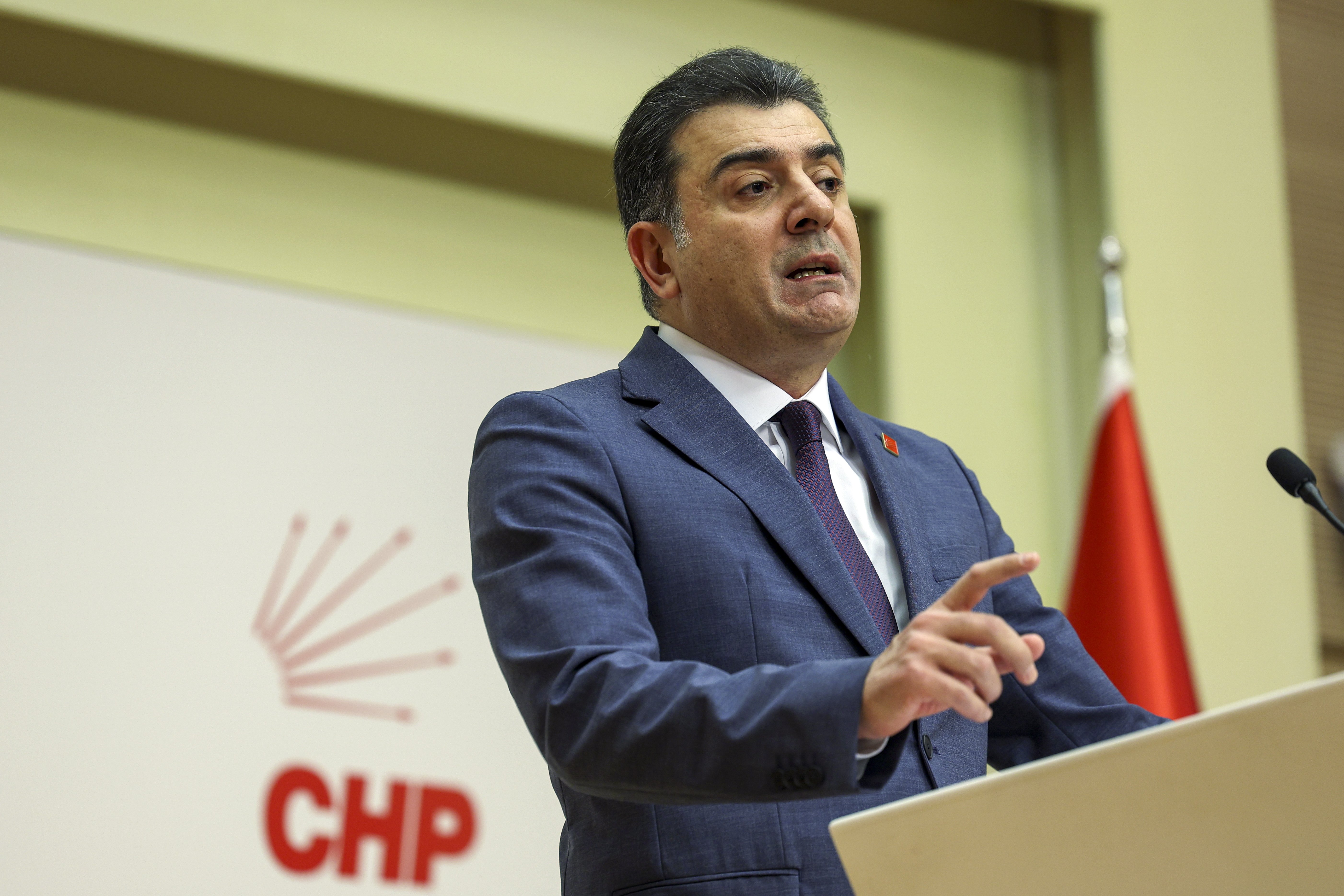 Zeynel Emre CHP MYK toplantısı