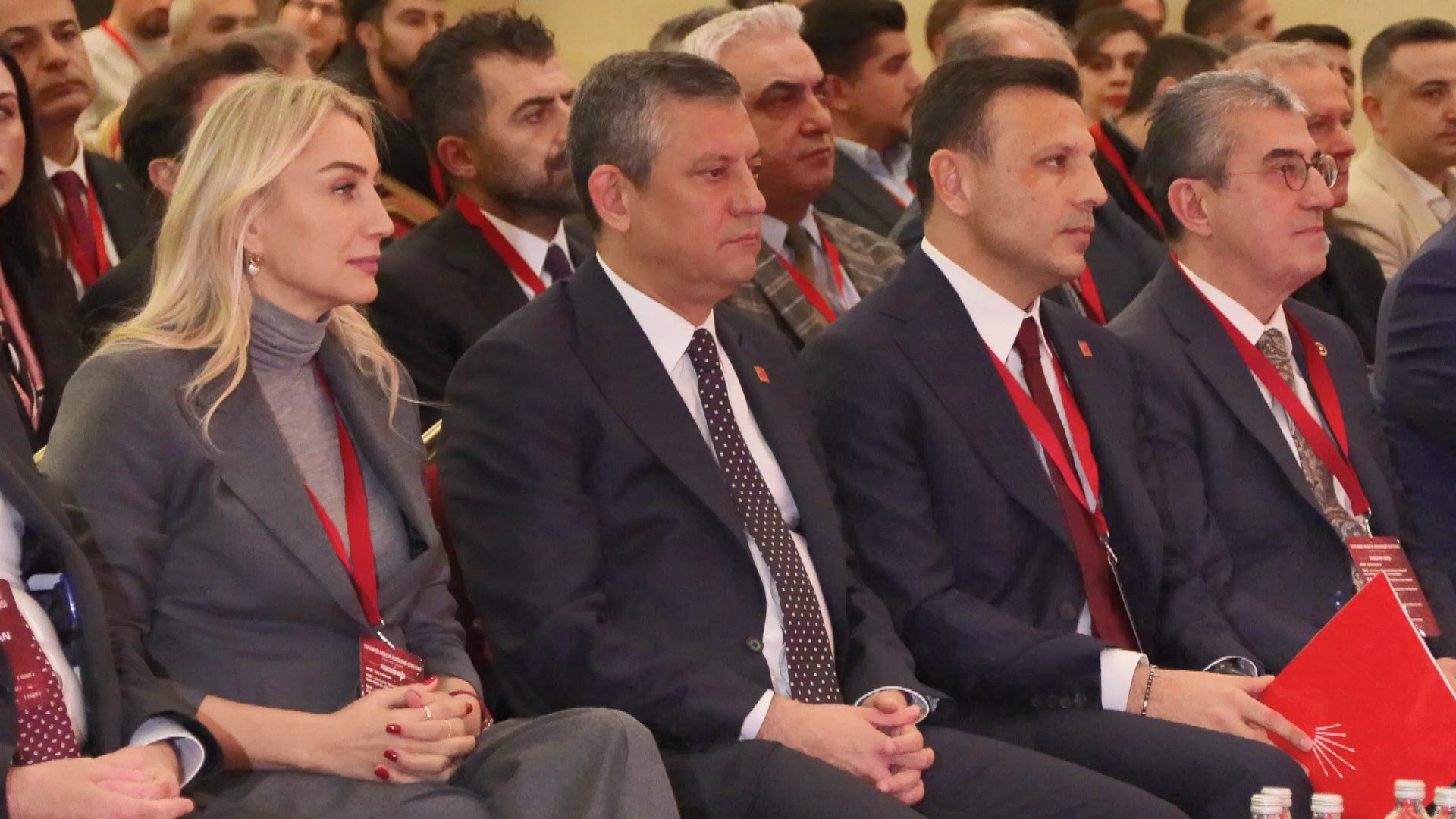 Özgür Özel Toplumsal Barış ve Demokrasi Konferansı