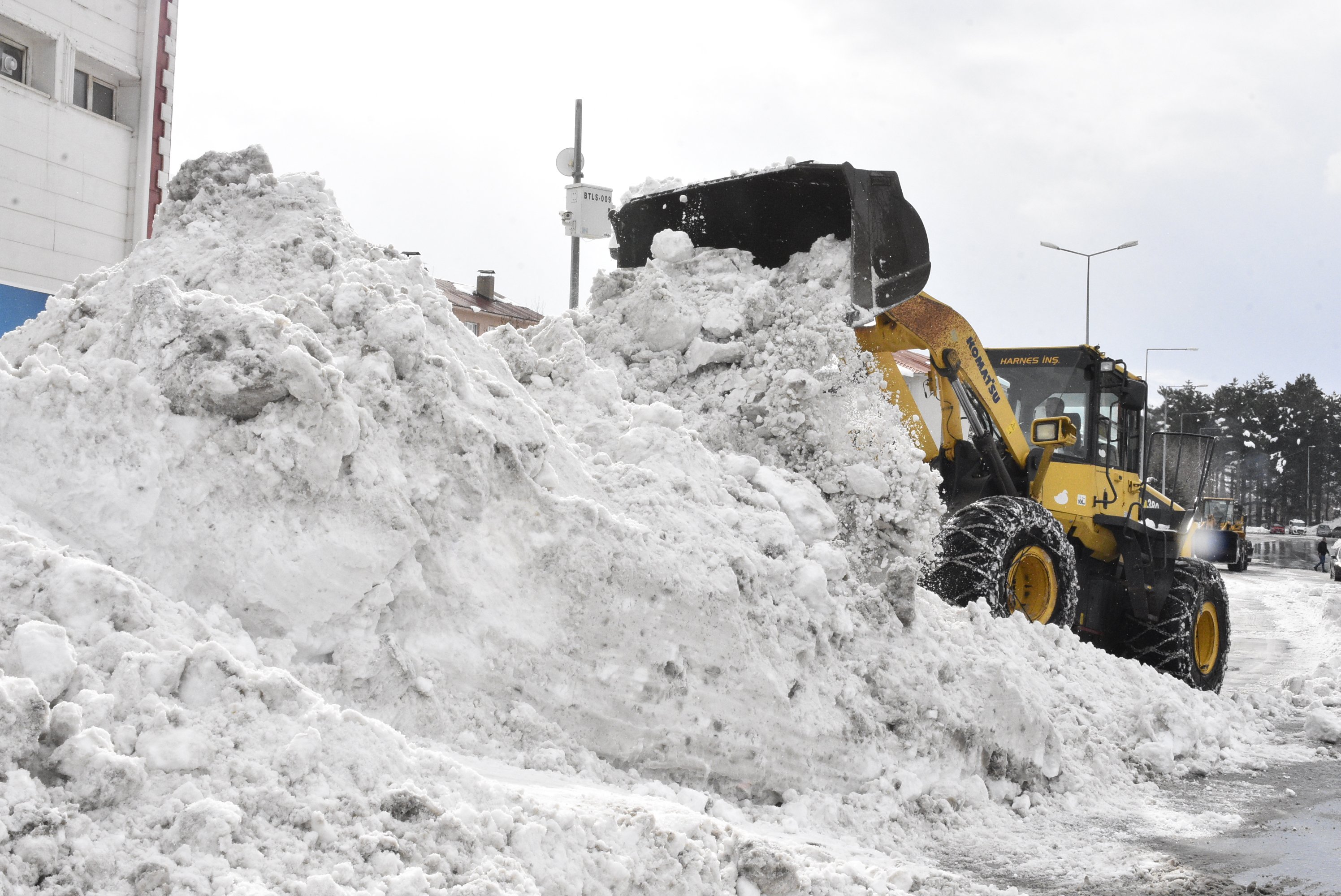 Bitlis kar temizleme çalışması