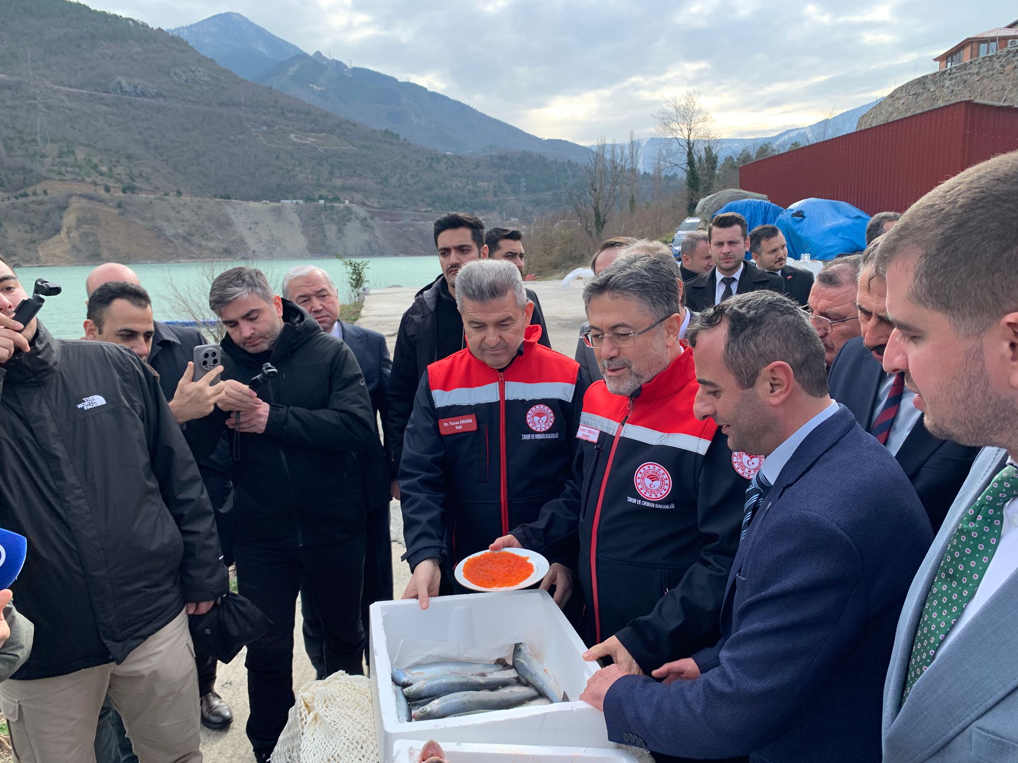 Borçka Barajı balıkçılık tesisi