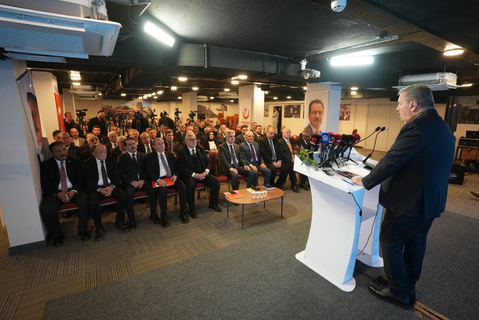 BBP Genel Başkanı Mustafa Destici konuşma yapıyor